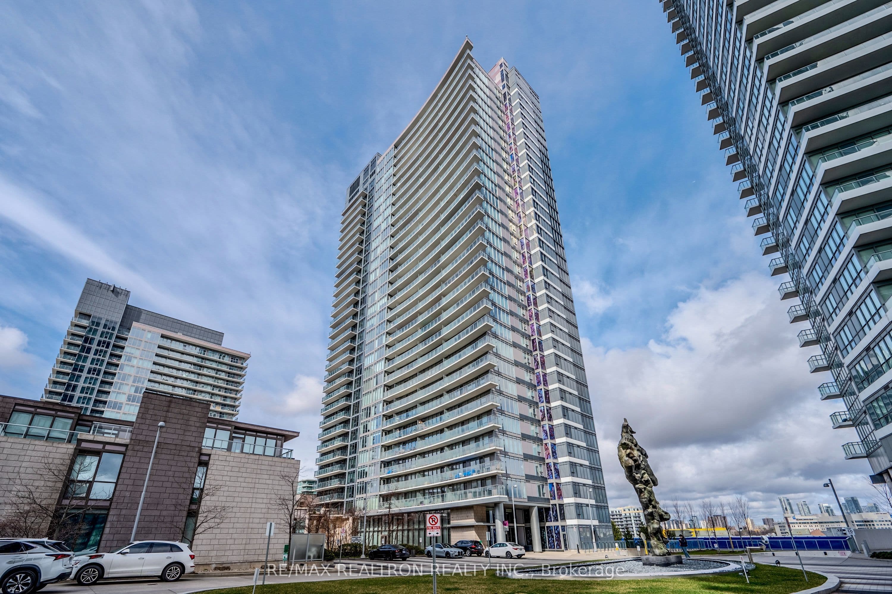 Unit 2106 121 Mcmahon Drive photo 1