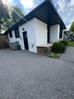 922 Centre Street photo 1