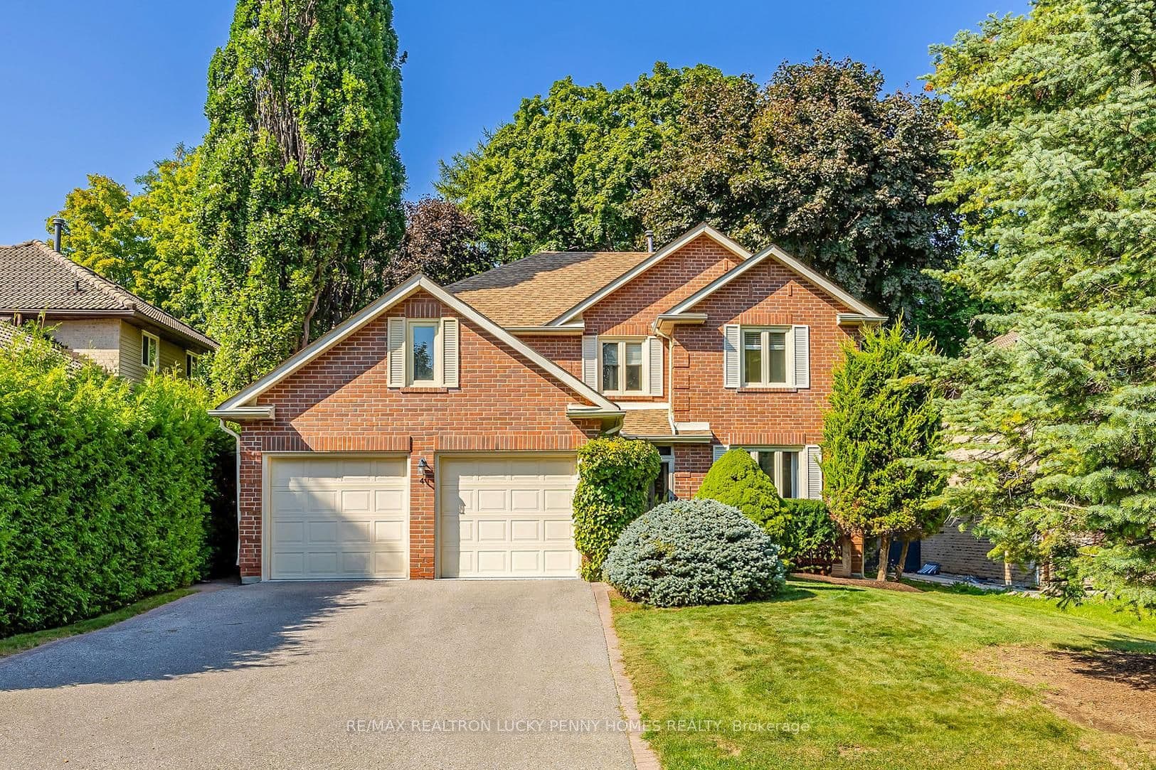 4 McPhail Court photo 1