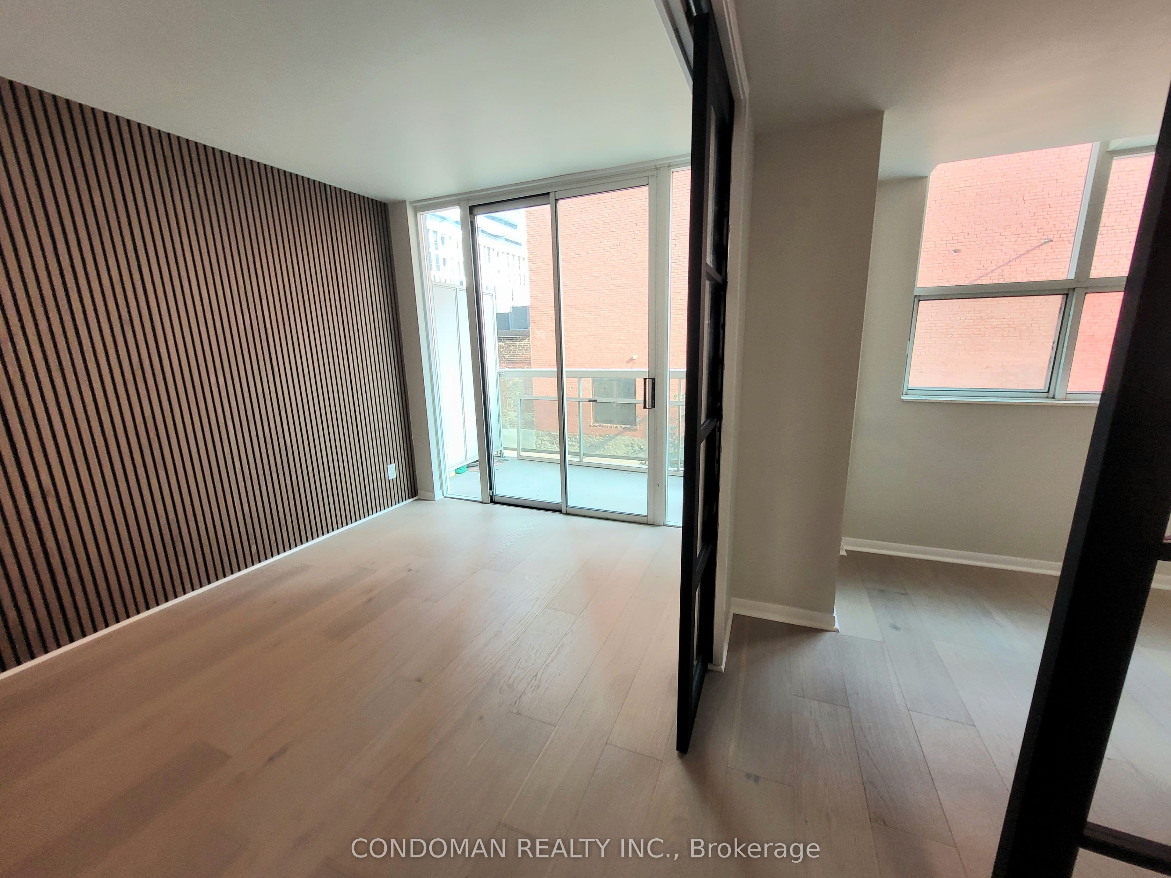 Unit 258 313 Richmond Street photo 1