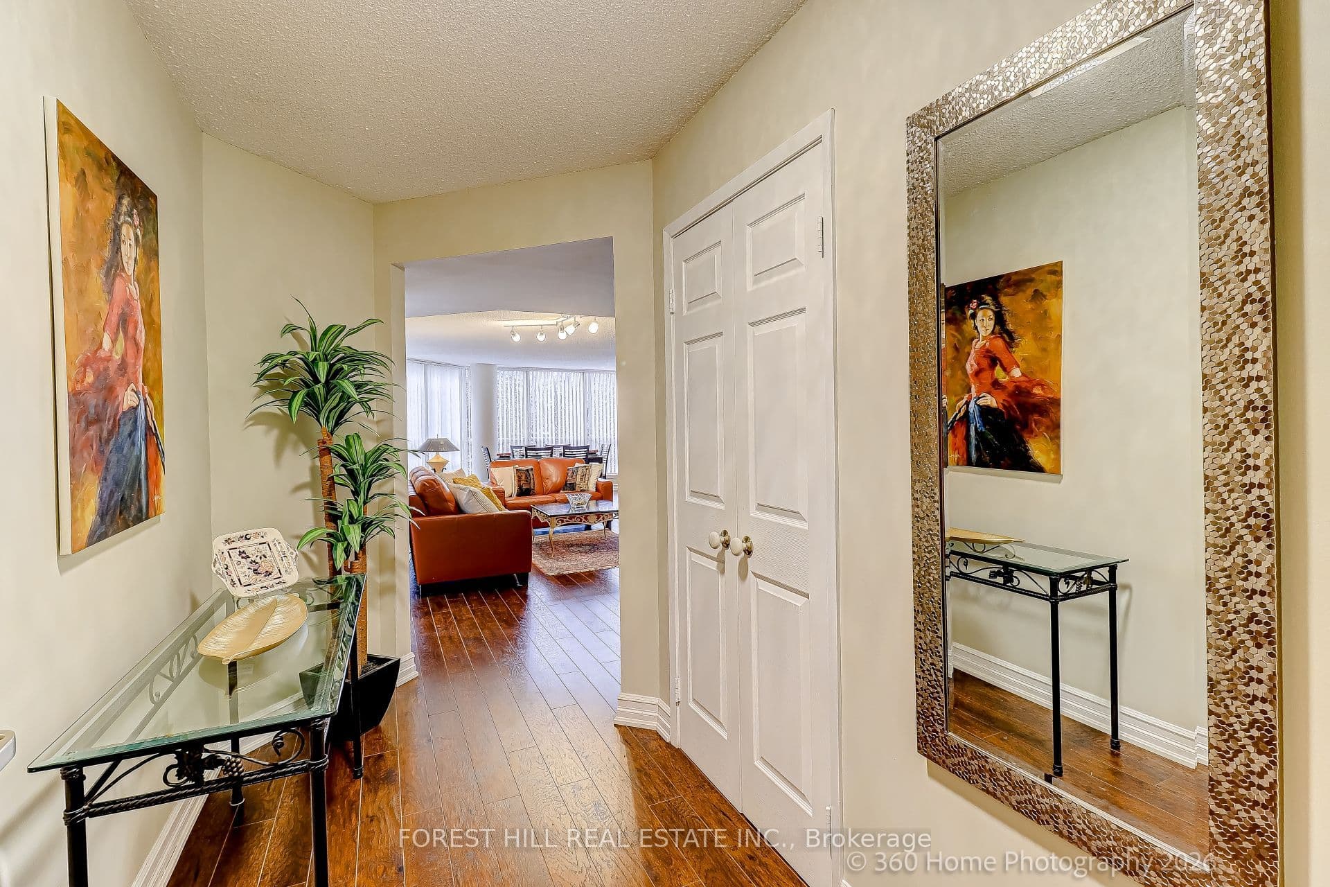 Unit 204 45 Kingsbridge Garden Circle photo 1