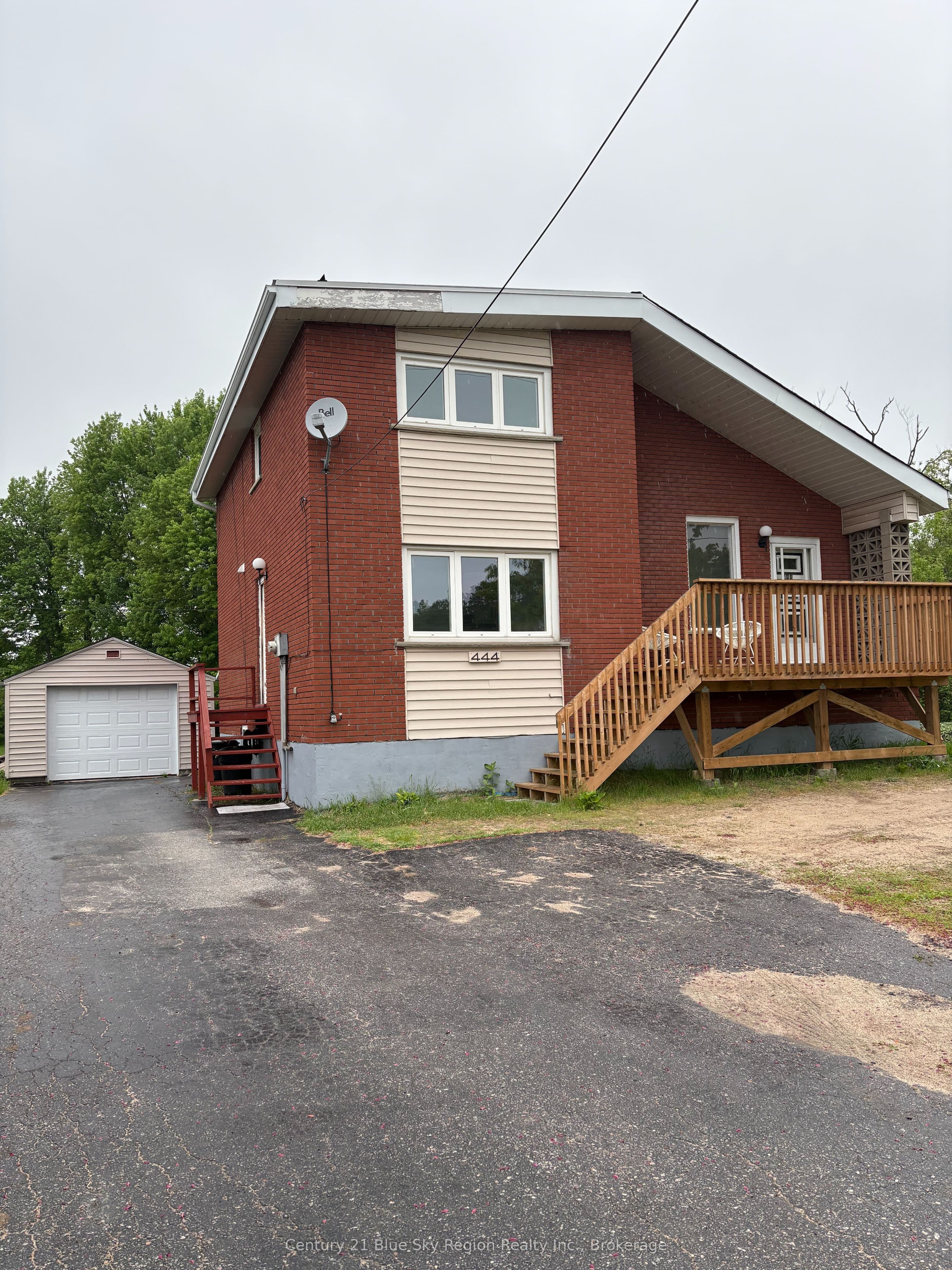 444 Lansdowne Street photo 1