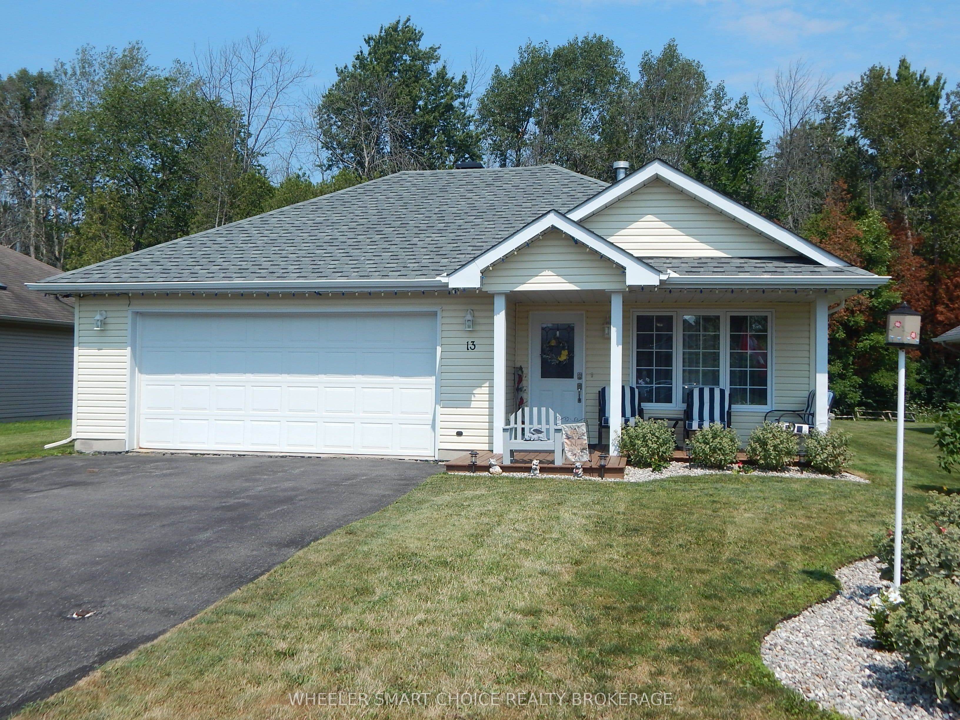 13 Cypress Lane photo 1