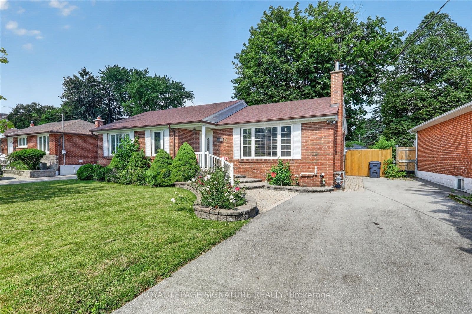 9 Lejune Road photo 1