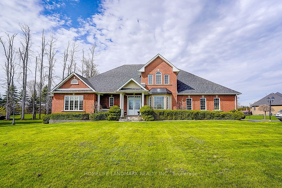 49 Red Oak Crescent photo 1