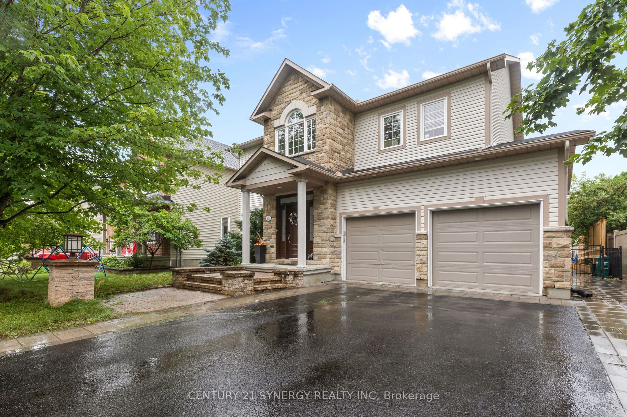 532 Landswood Way photo 1