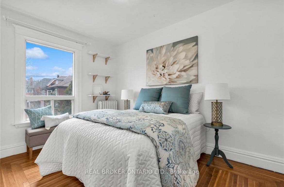 Unit 2 100 Dunsmure Road photo 1