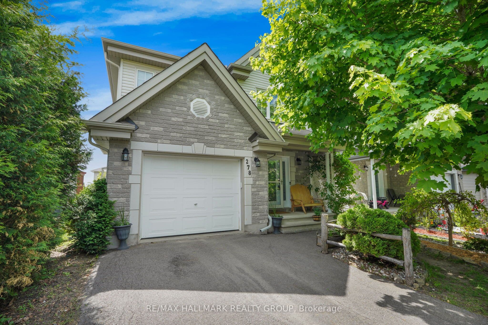 278 MICA Crescent photo 1