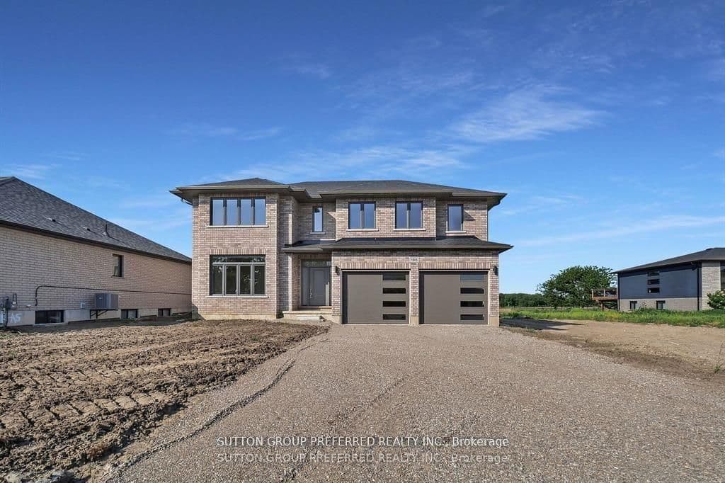 186 Leitch Street photo 1