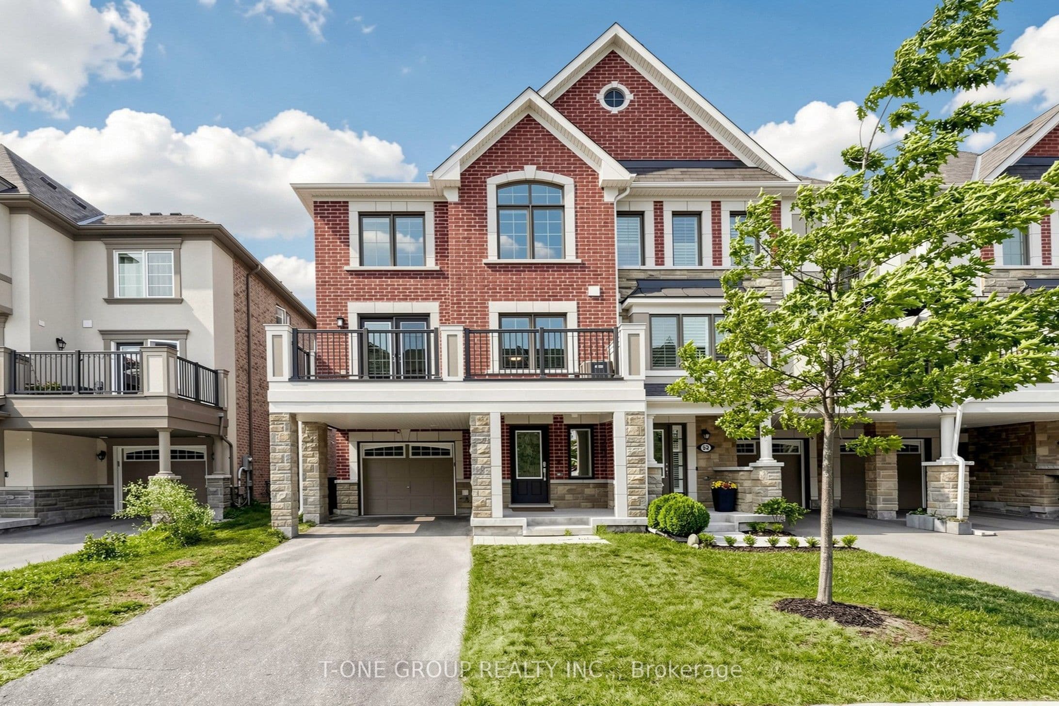 54 Casely Avenue photo 1