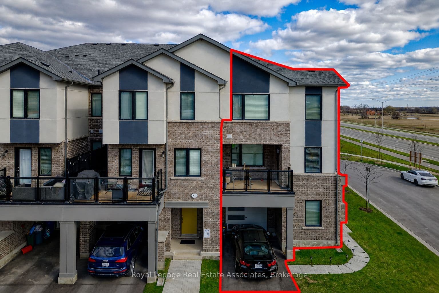 488 Bellflower Court photo 1