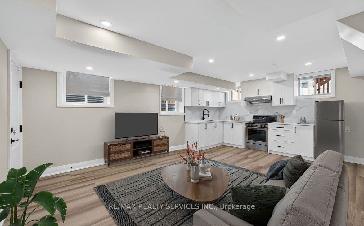 1378 Broderick Street photo 1
