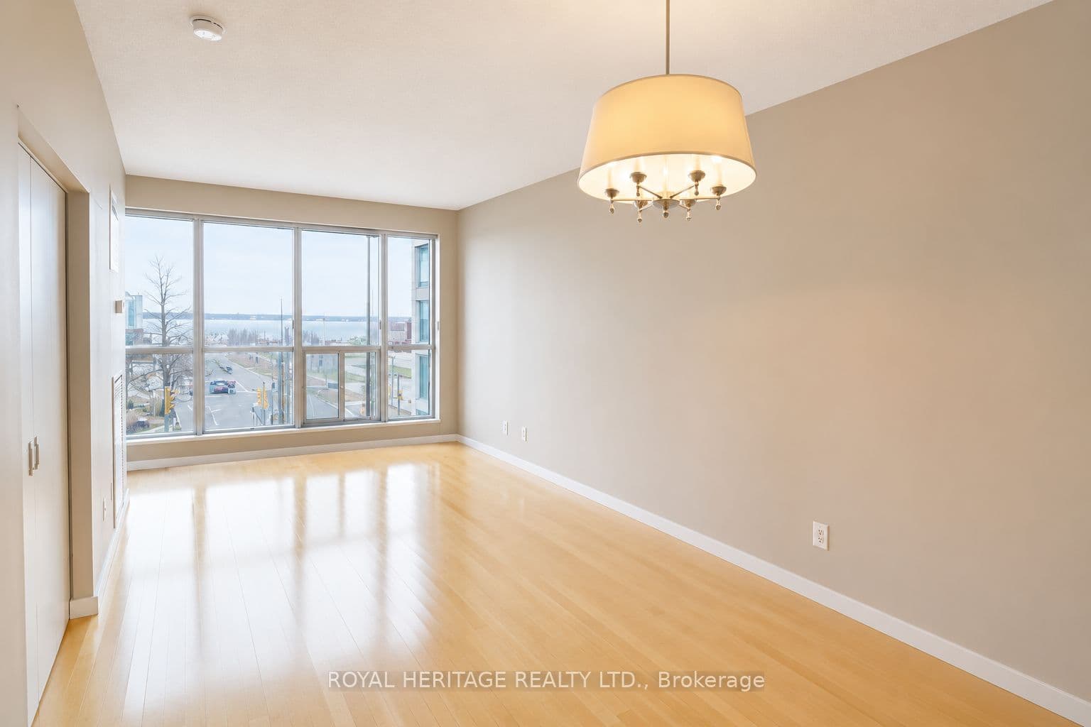 Unit 308 208 Queens Quay photo 1