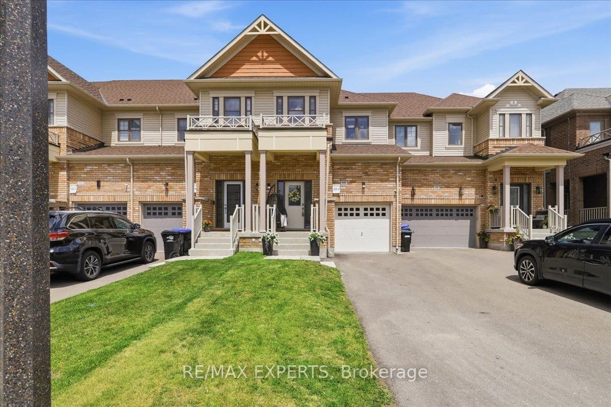 68 Lorne Thomas Place photo 1