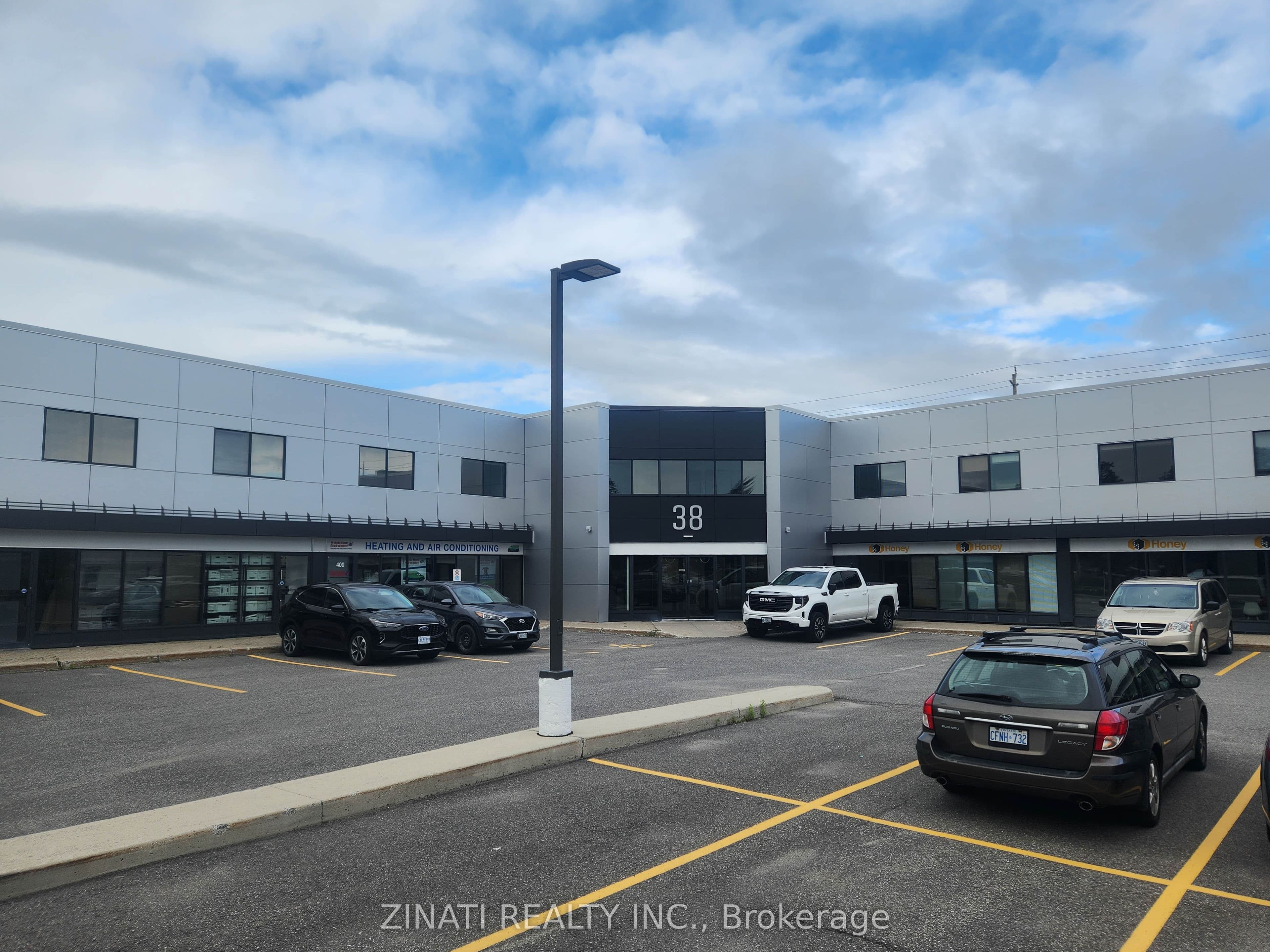 Unit 150 38 Antares Drive photo 1