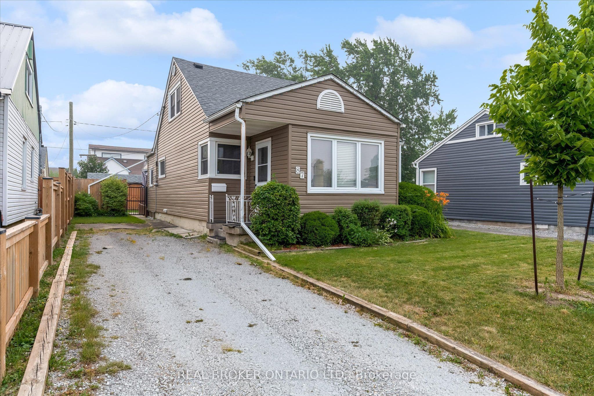 87 Bishop Road photo 1