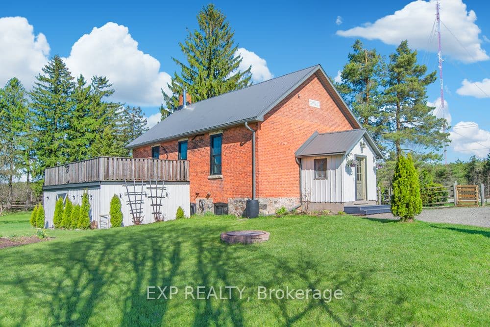 586274 County Rd 17 Road photo 1