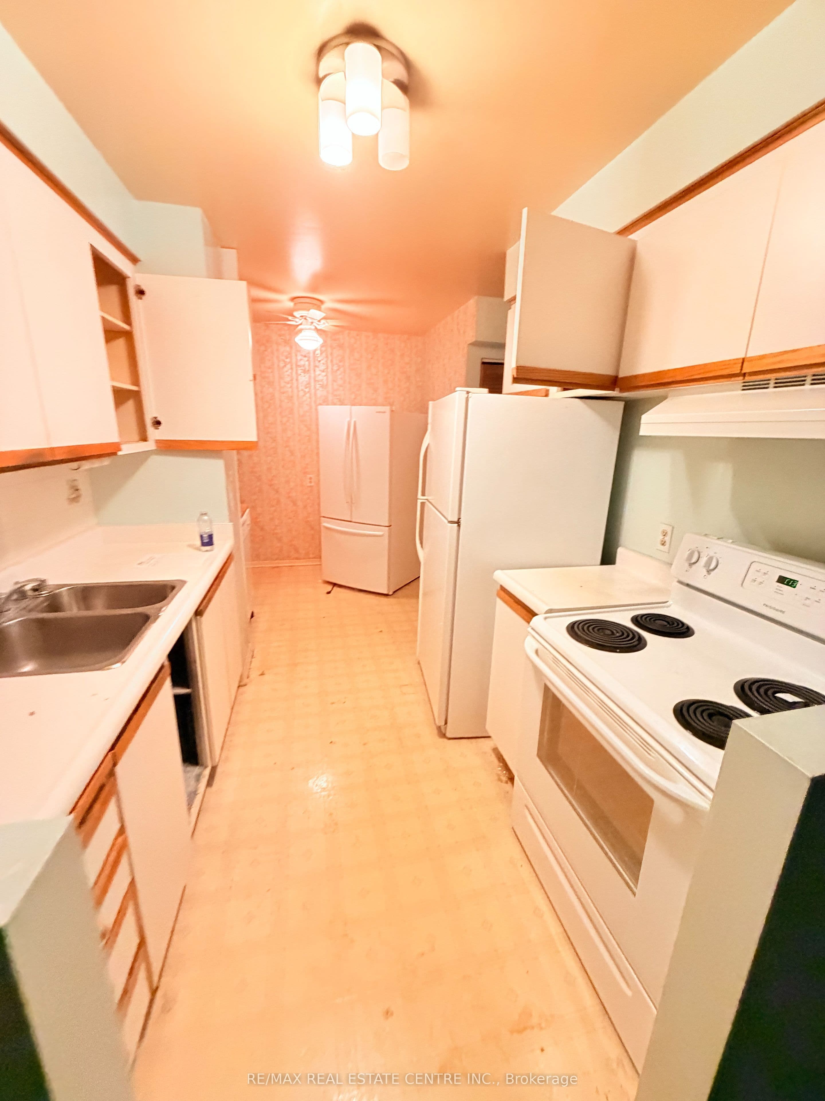 1028 Bridletowne Circle photo 1