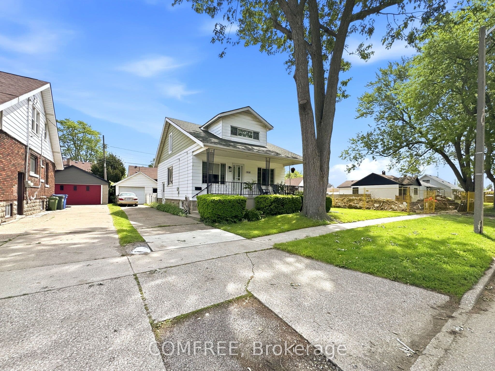 1958 George Avenue photo 1