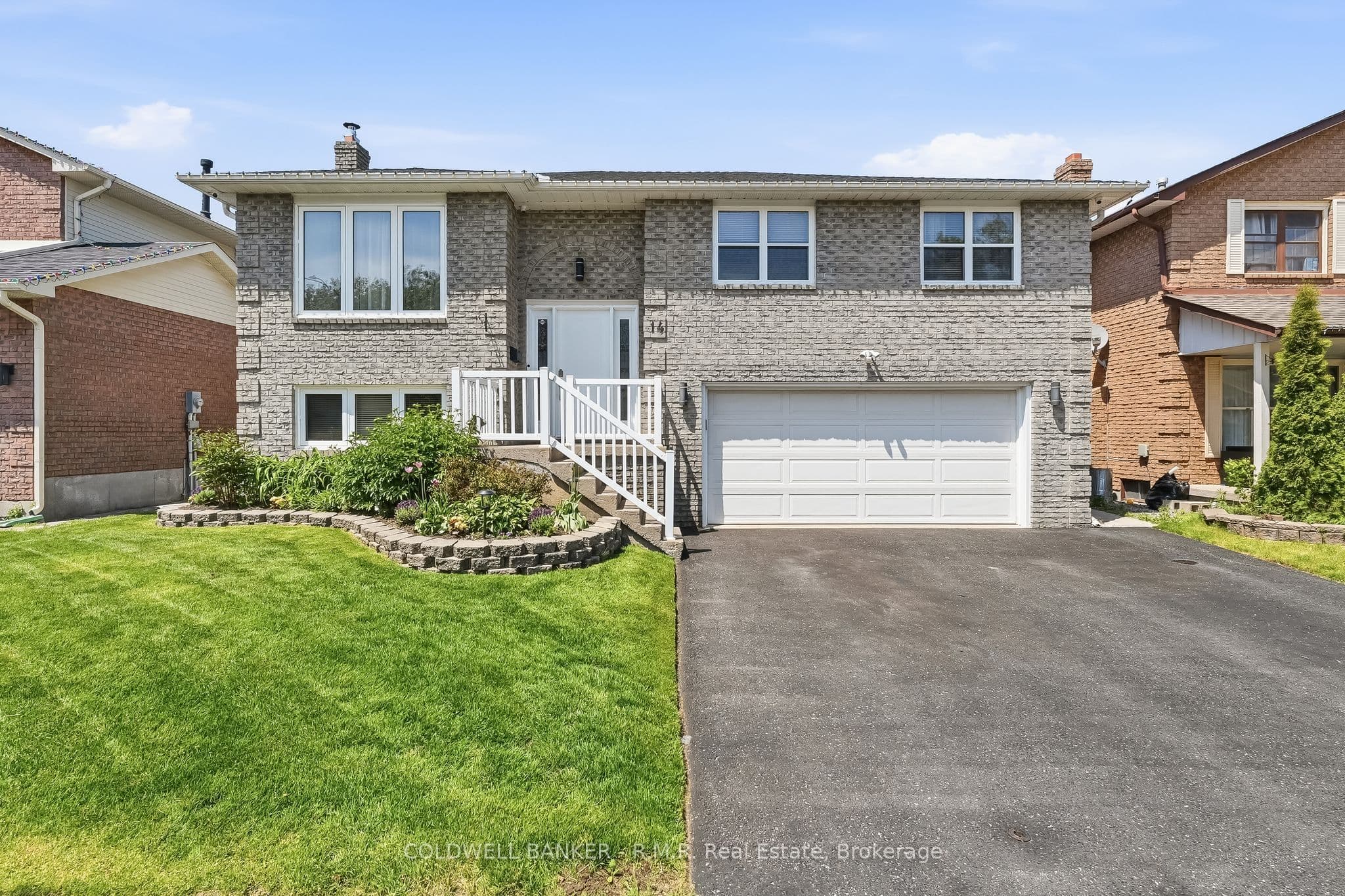 14 Glenabbey Drive photo 1