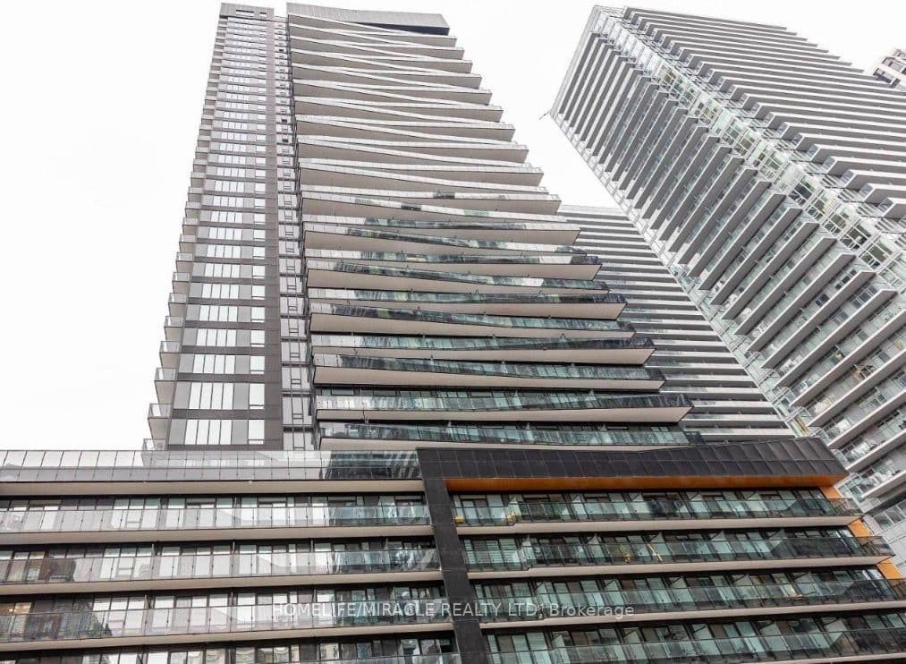 Unit 2610 117 Broadway Avenue photo 1