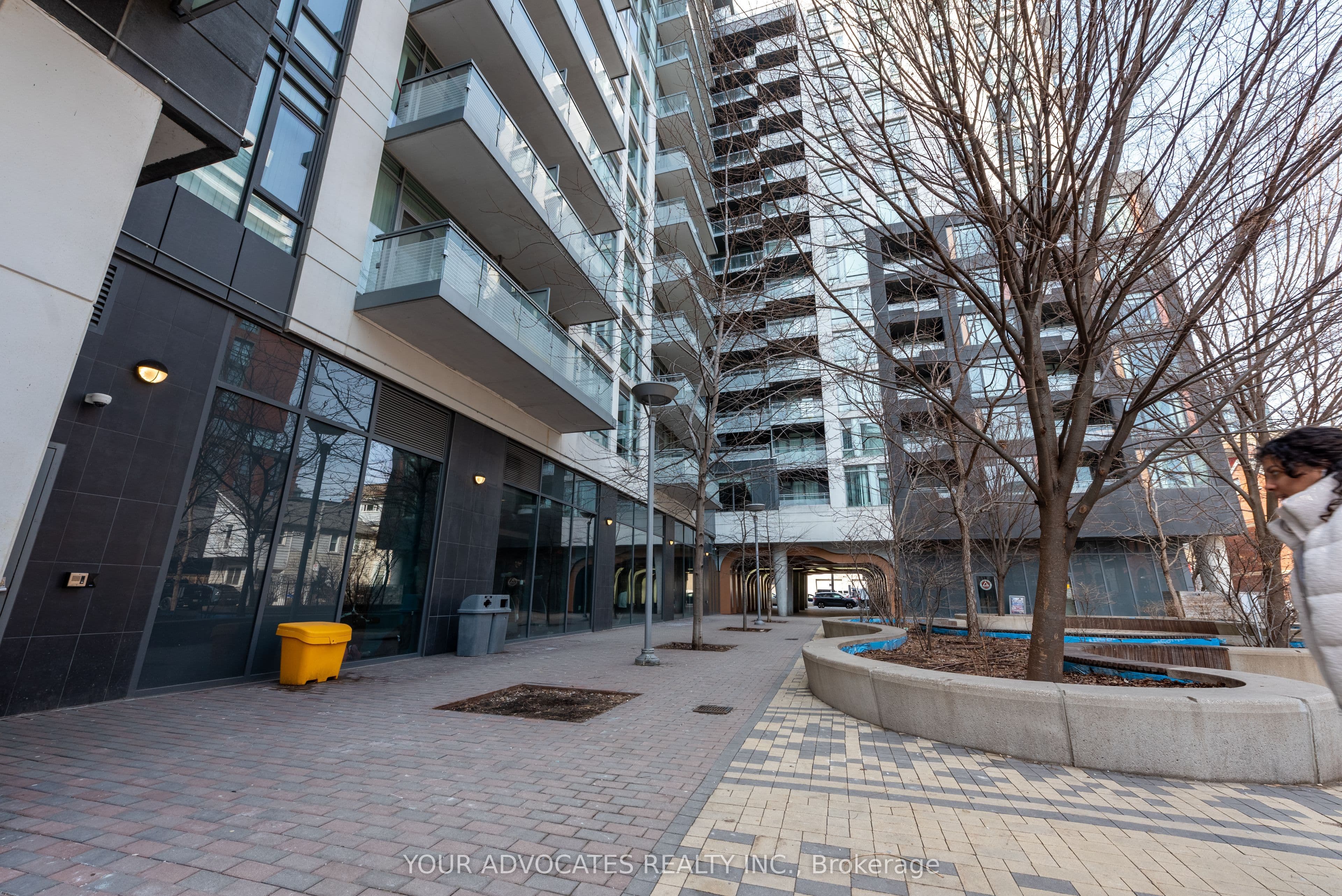 Unit 611 525 Adelaide Street photo 1