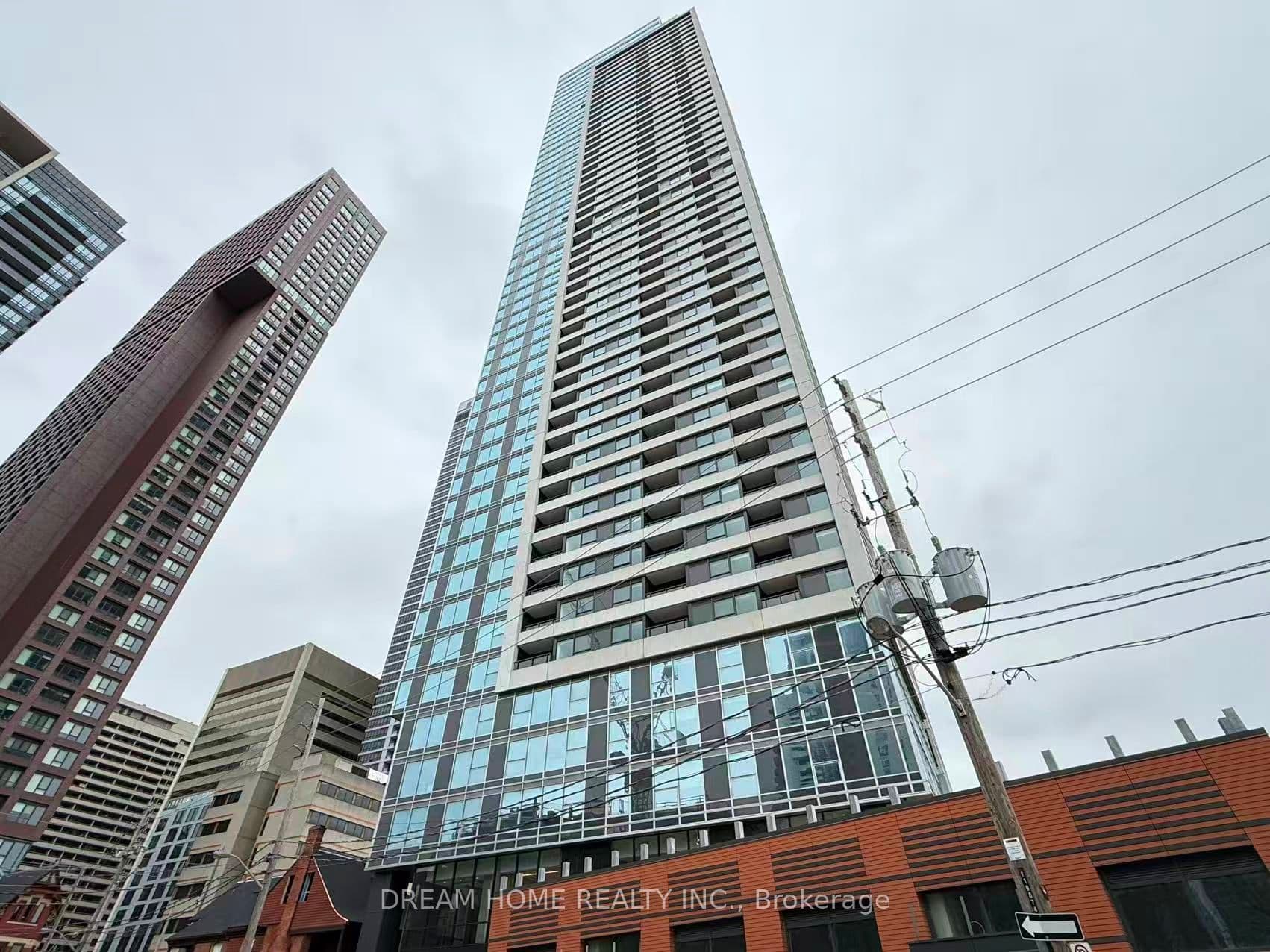 Unit 1403 609 Sherbourne Street photo 1