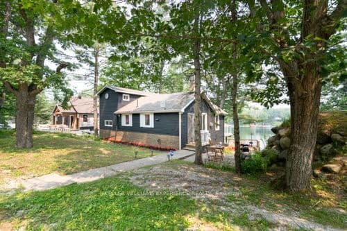 7847 Oakridge Drive photo 1