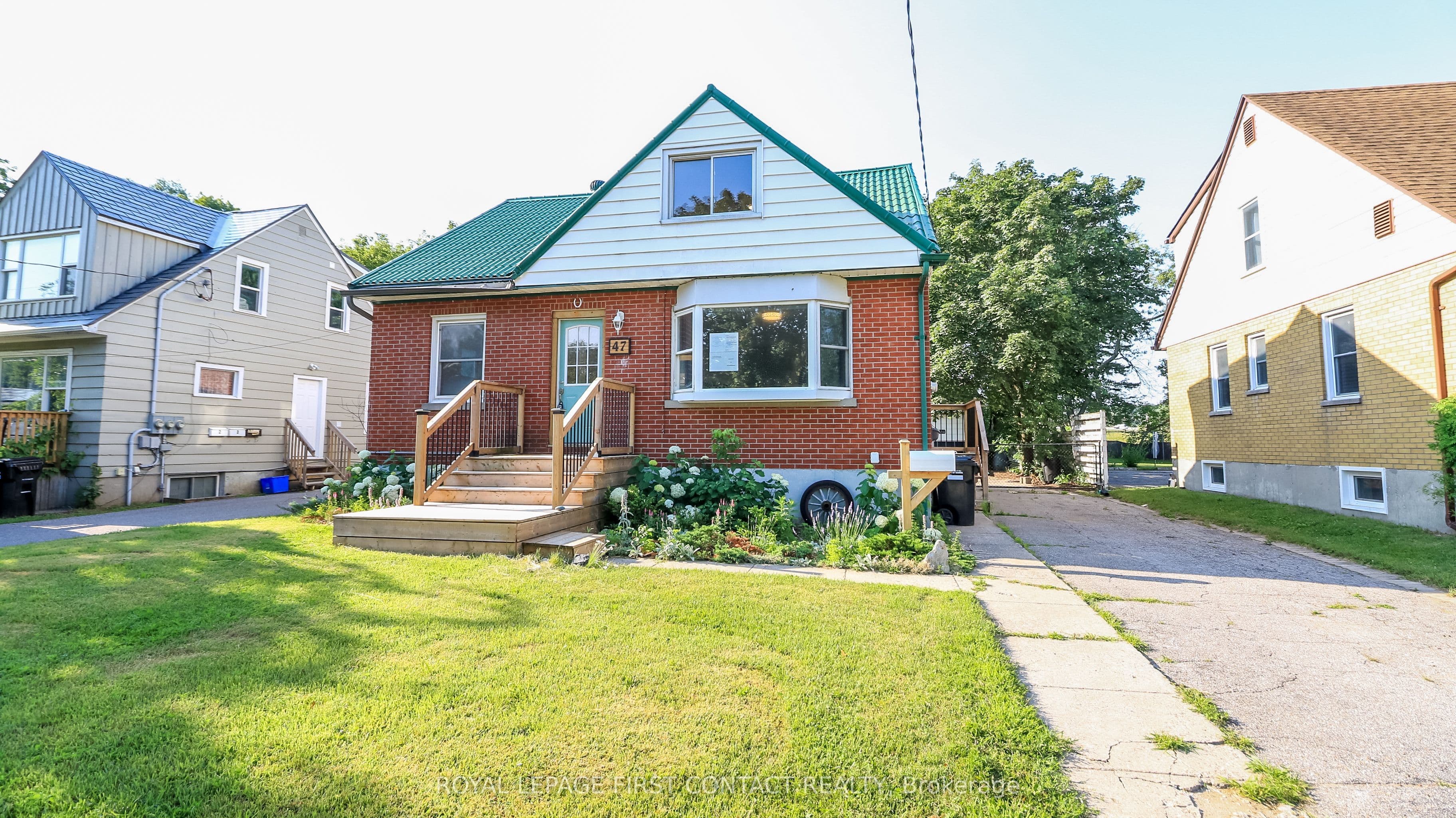 47 Campbell Avenue photo 1