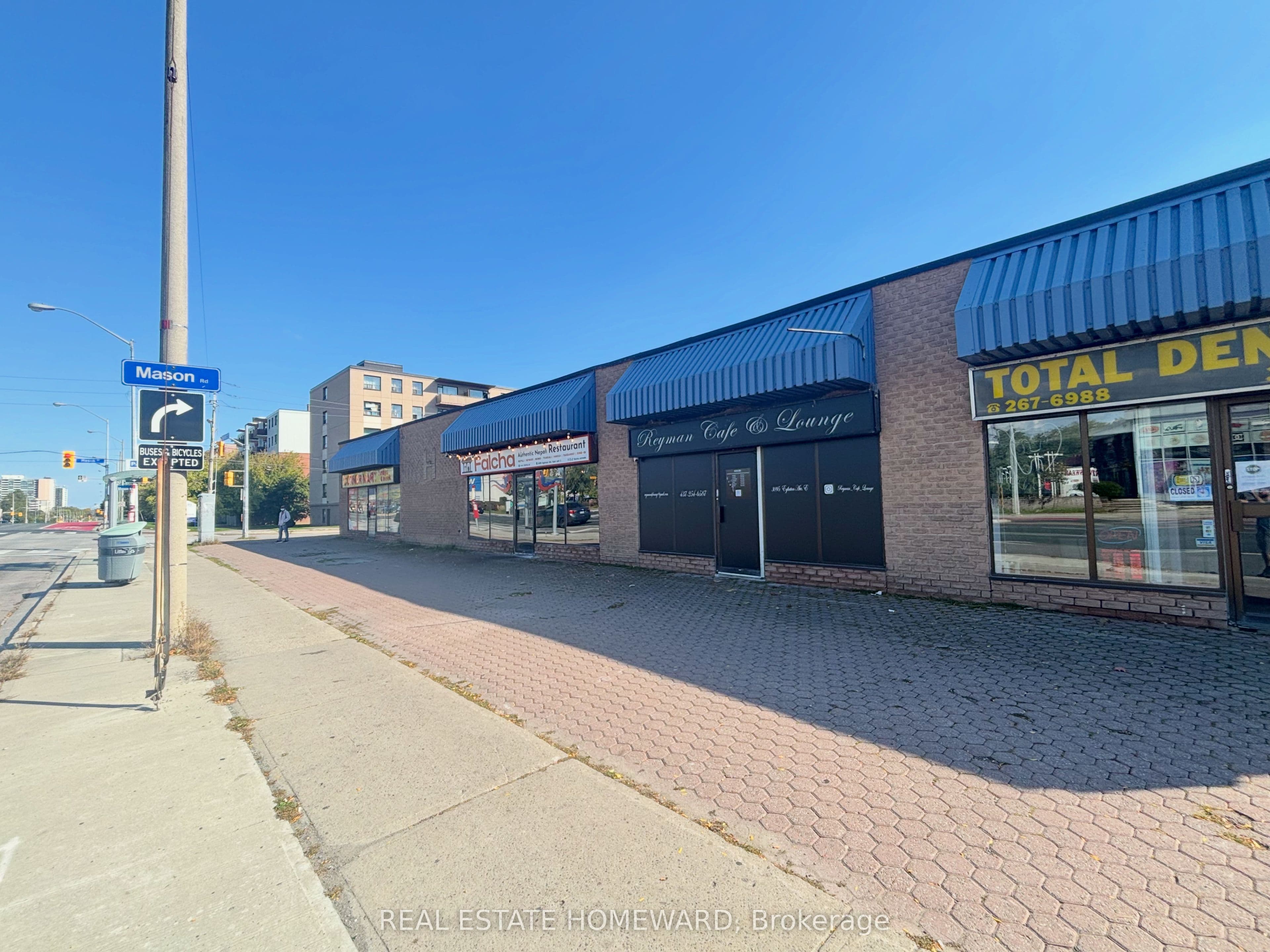 Unit #4 3095 Eglinton Avenue photo 1