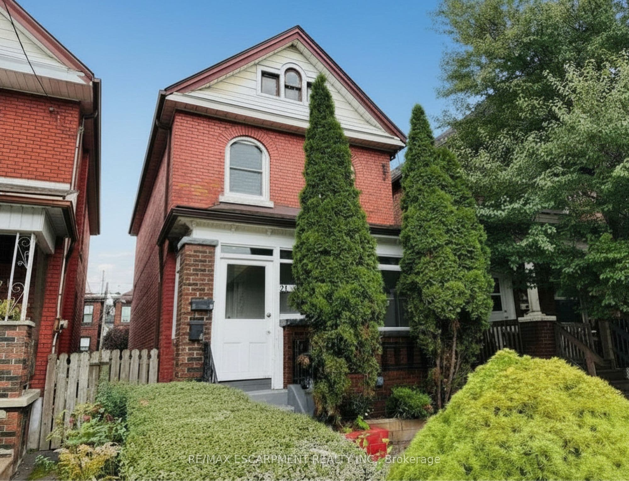 24 Somerset Avenue photo 1