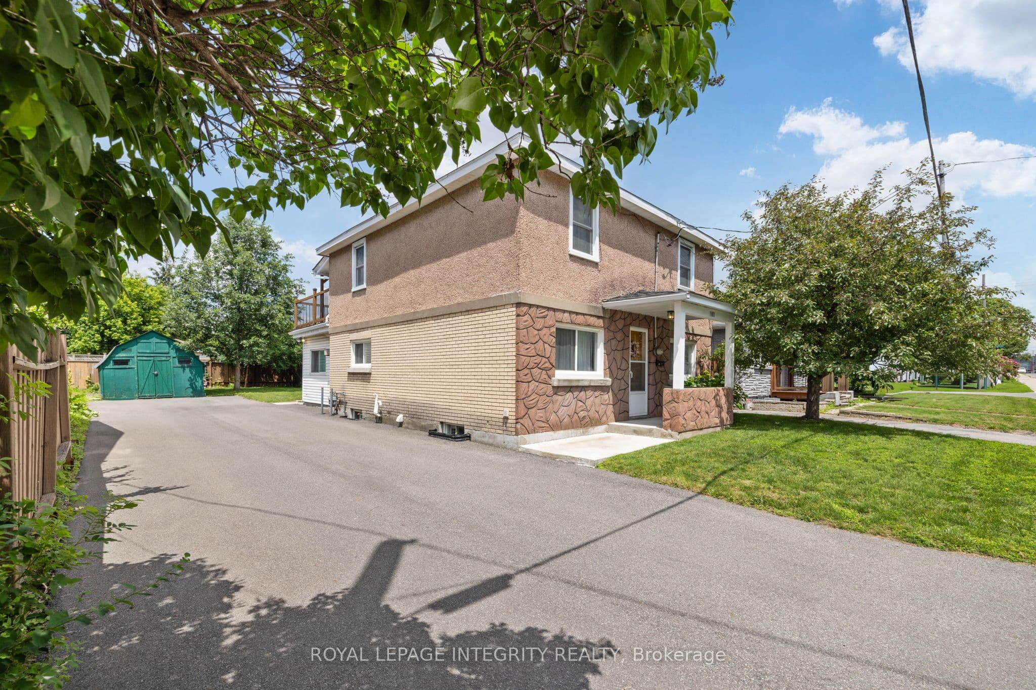 1081 Kenaston Street photo 1