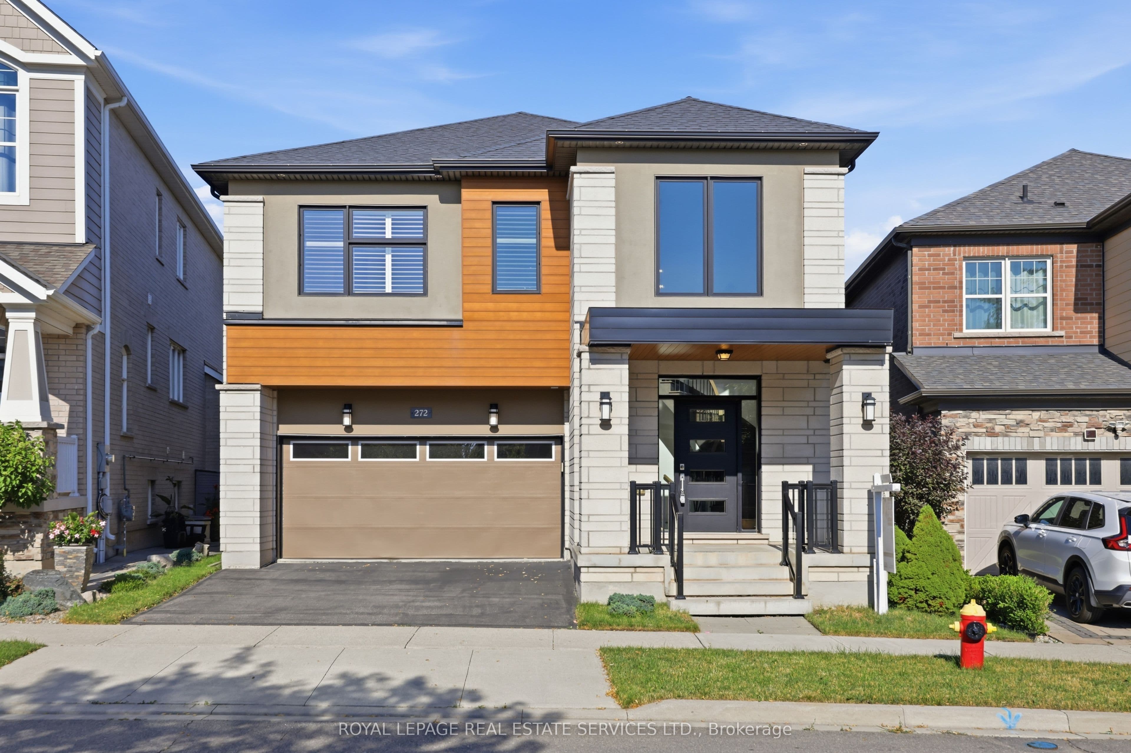 272 Wisteria Way photo 1
