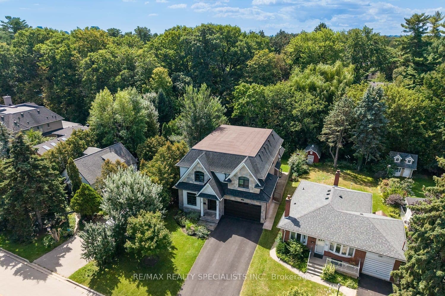 1534 Trotwood Avenue photo 1
