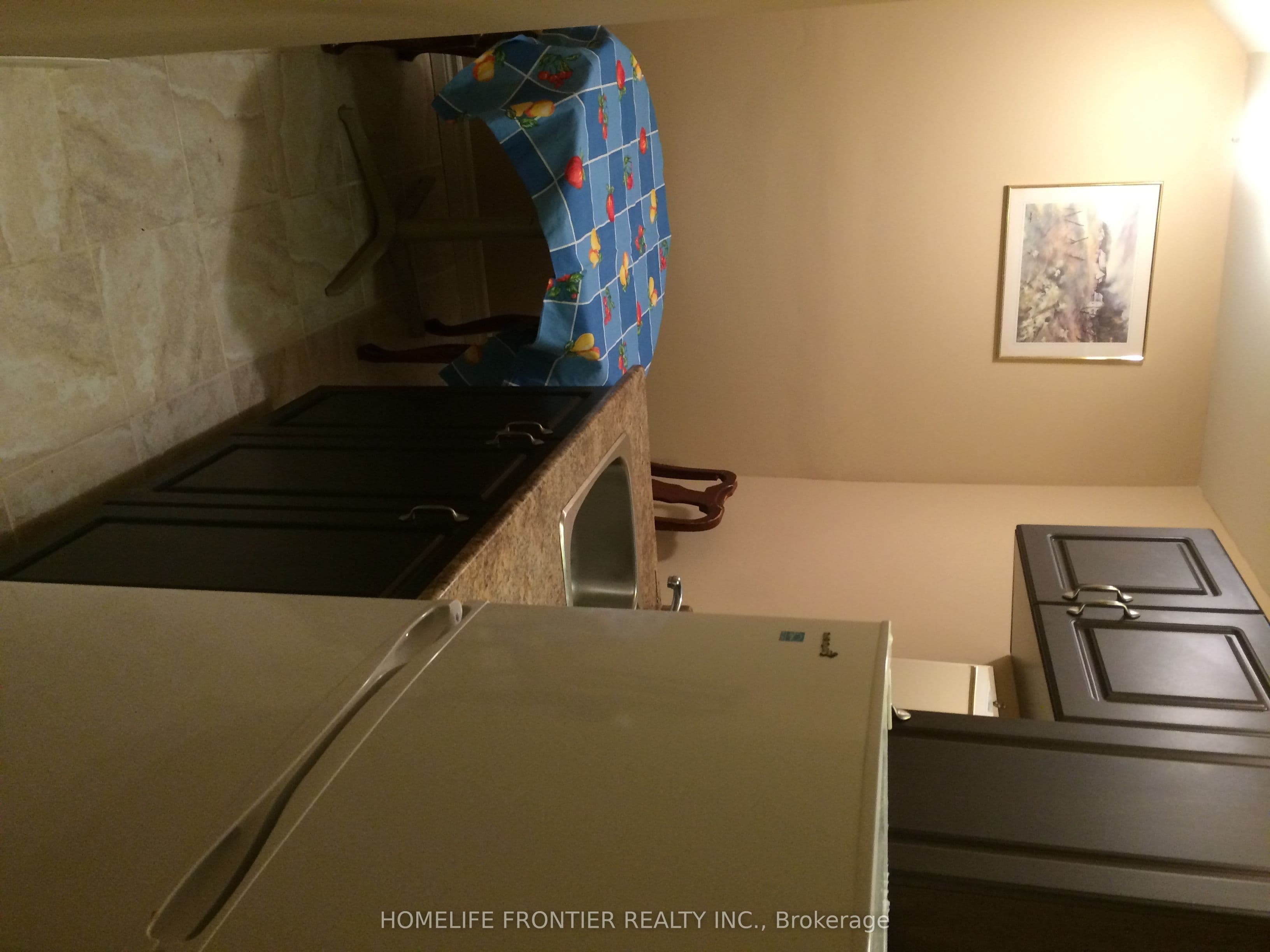 248 Shuter (Basement) Street photo 1