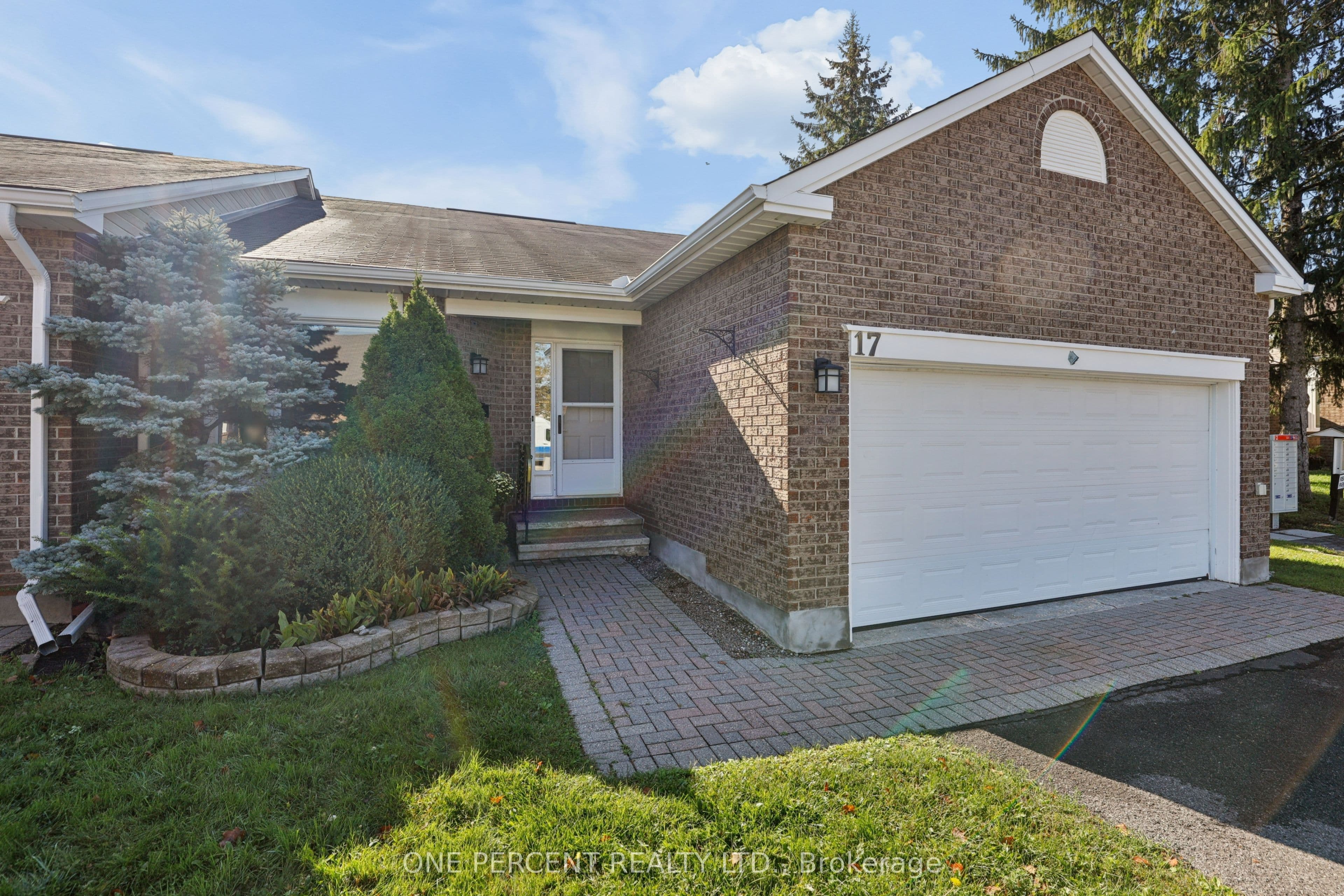 Unit 9 17 Pine Needles Court photo 1