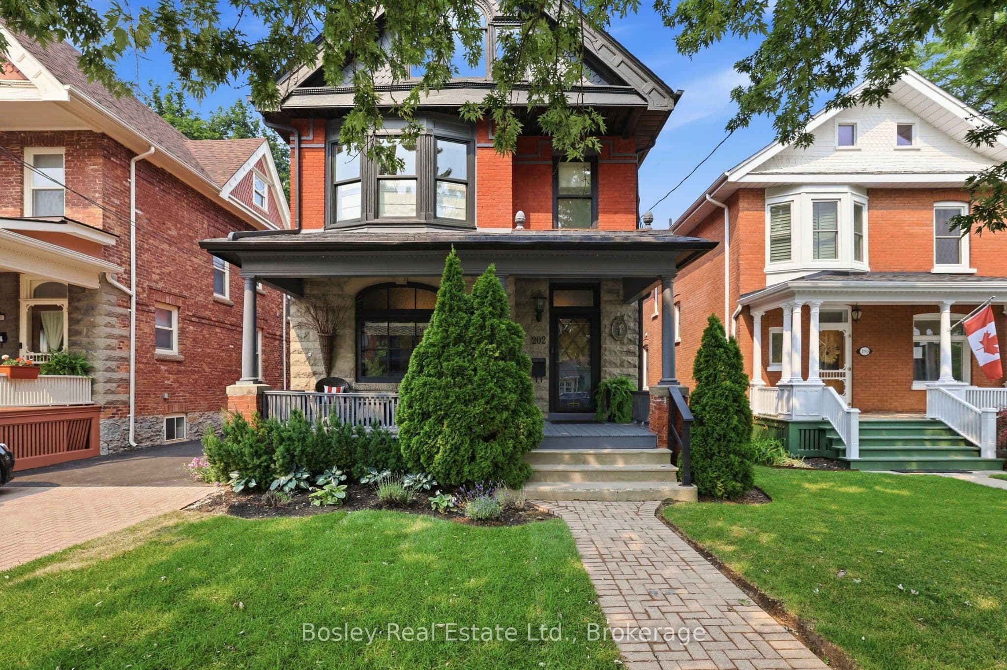 202 Pine Street photo 1