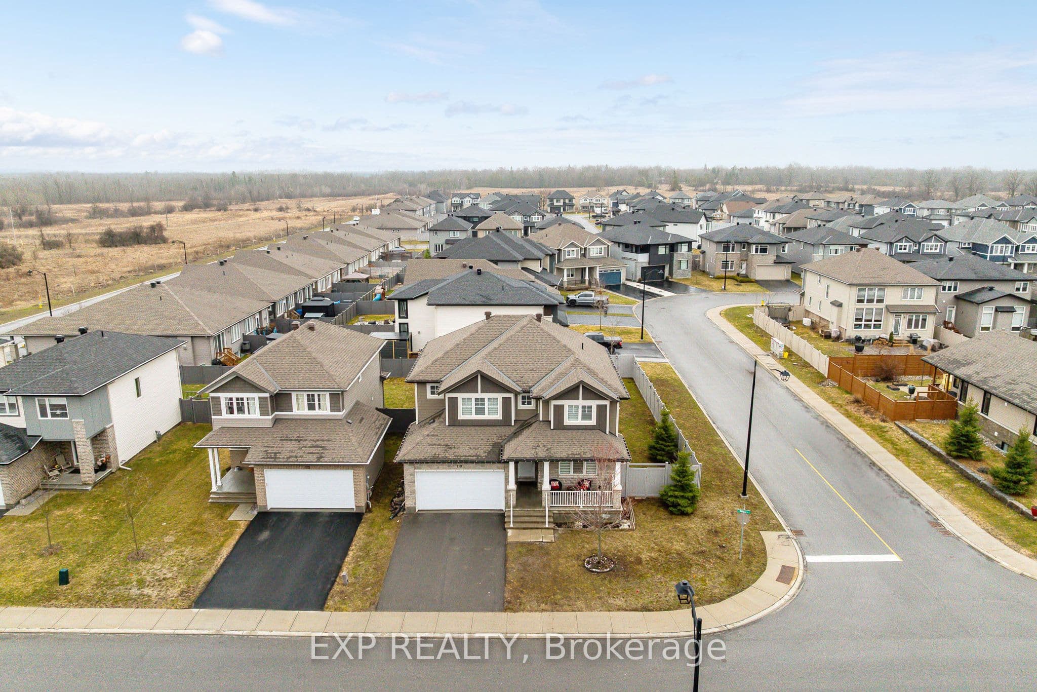 119 Riddell Street photo 1