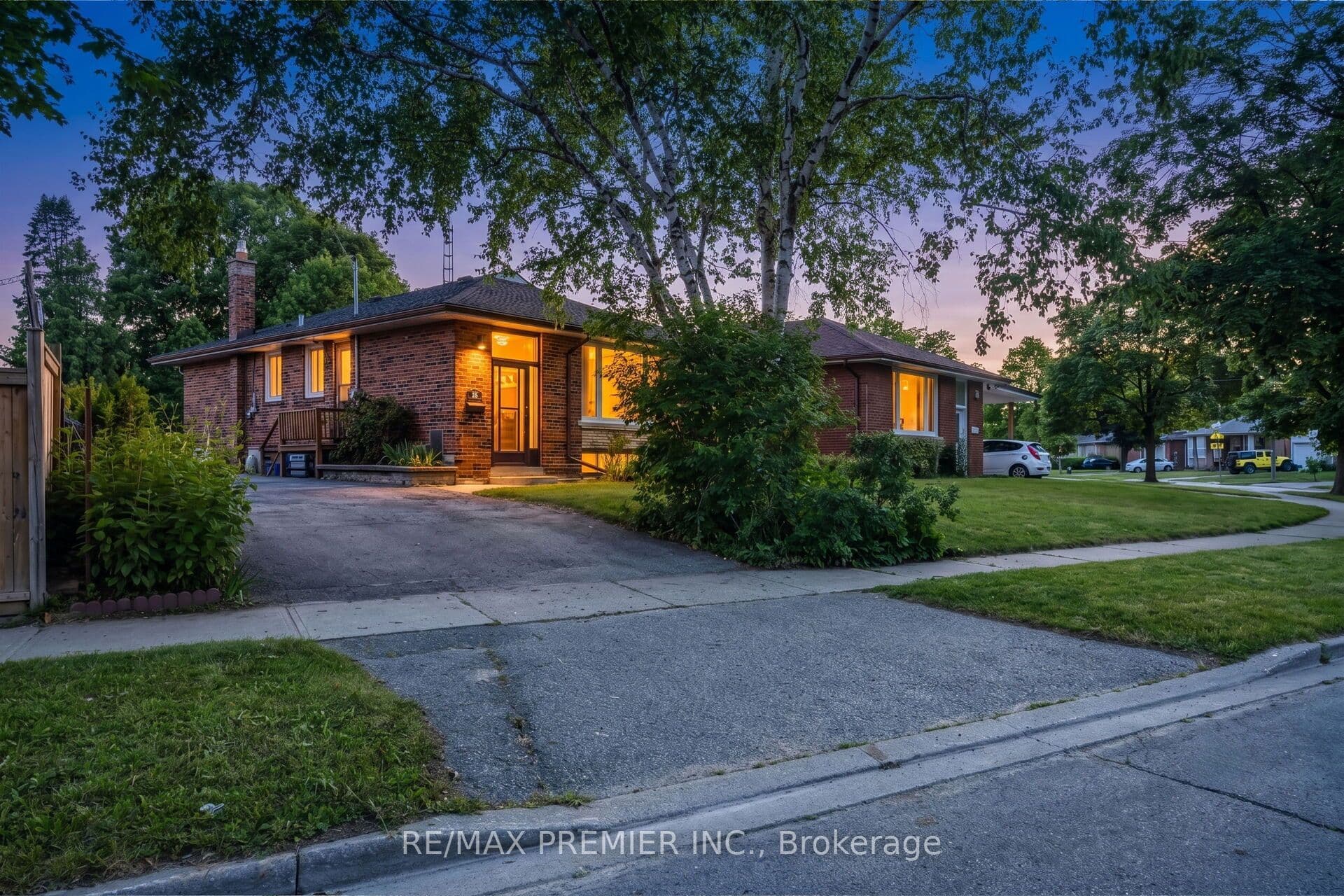 35 Barkwin Drive photo 1