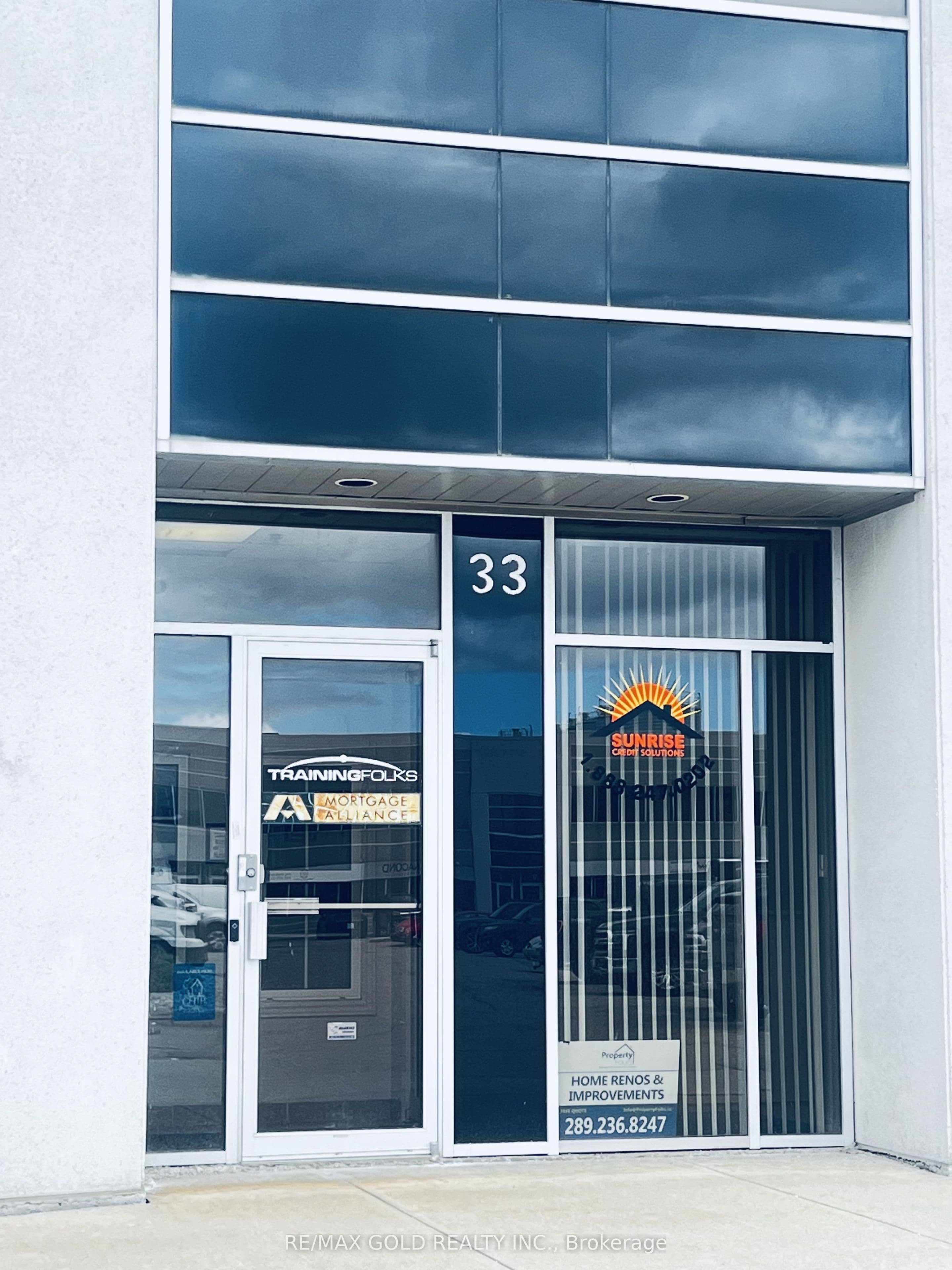Unit 33 111 Zenway Boulevard photo 1