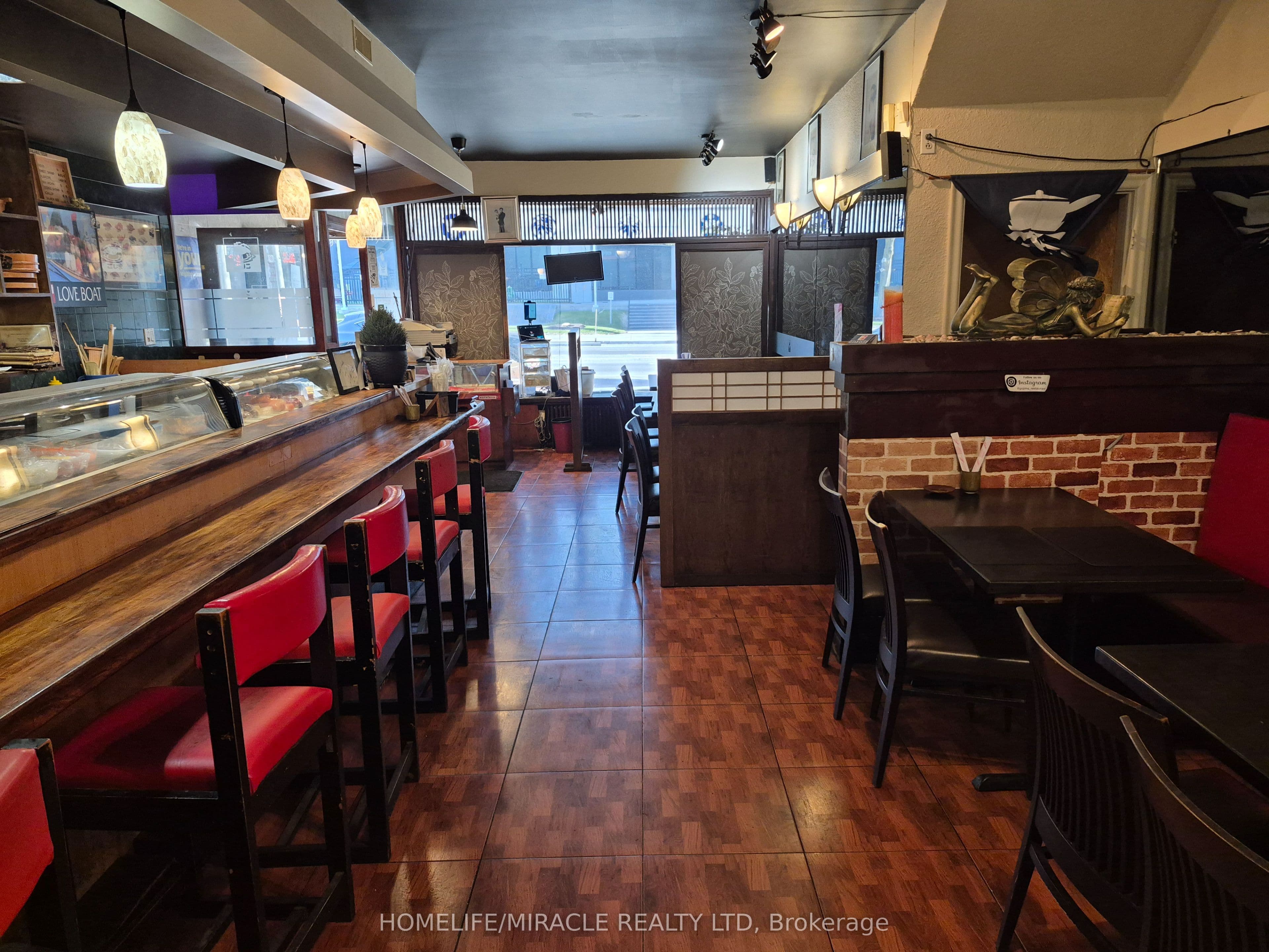 3345 Bloor Street photo 1