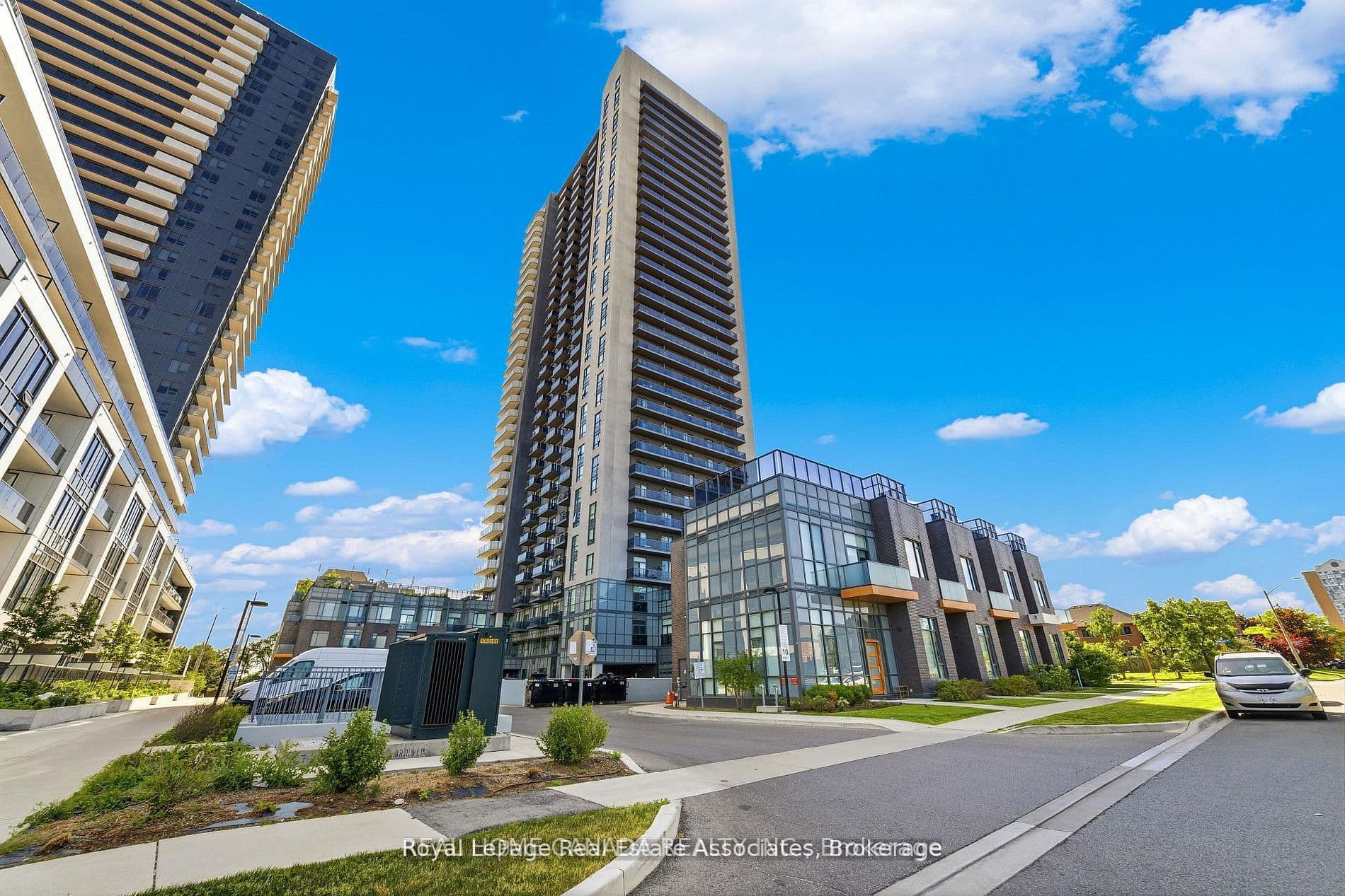 Unit LPH-18 8 Nahani Way photo 1