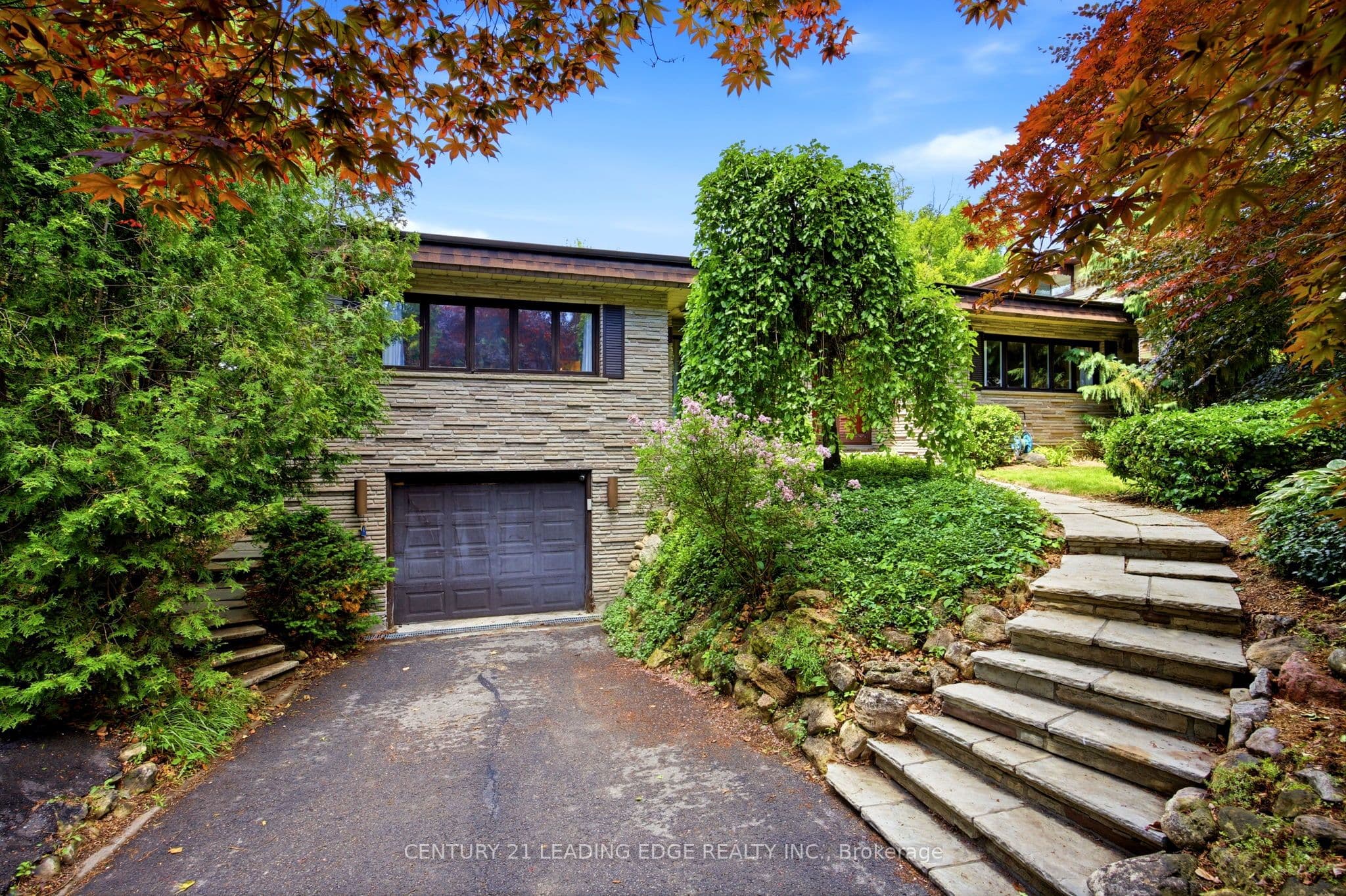 128 Marica Avenue photo 1
