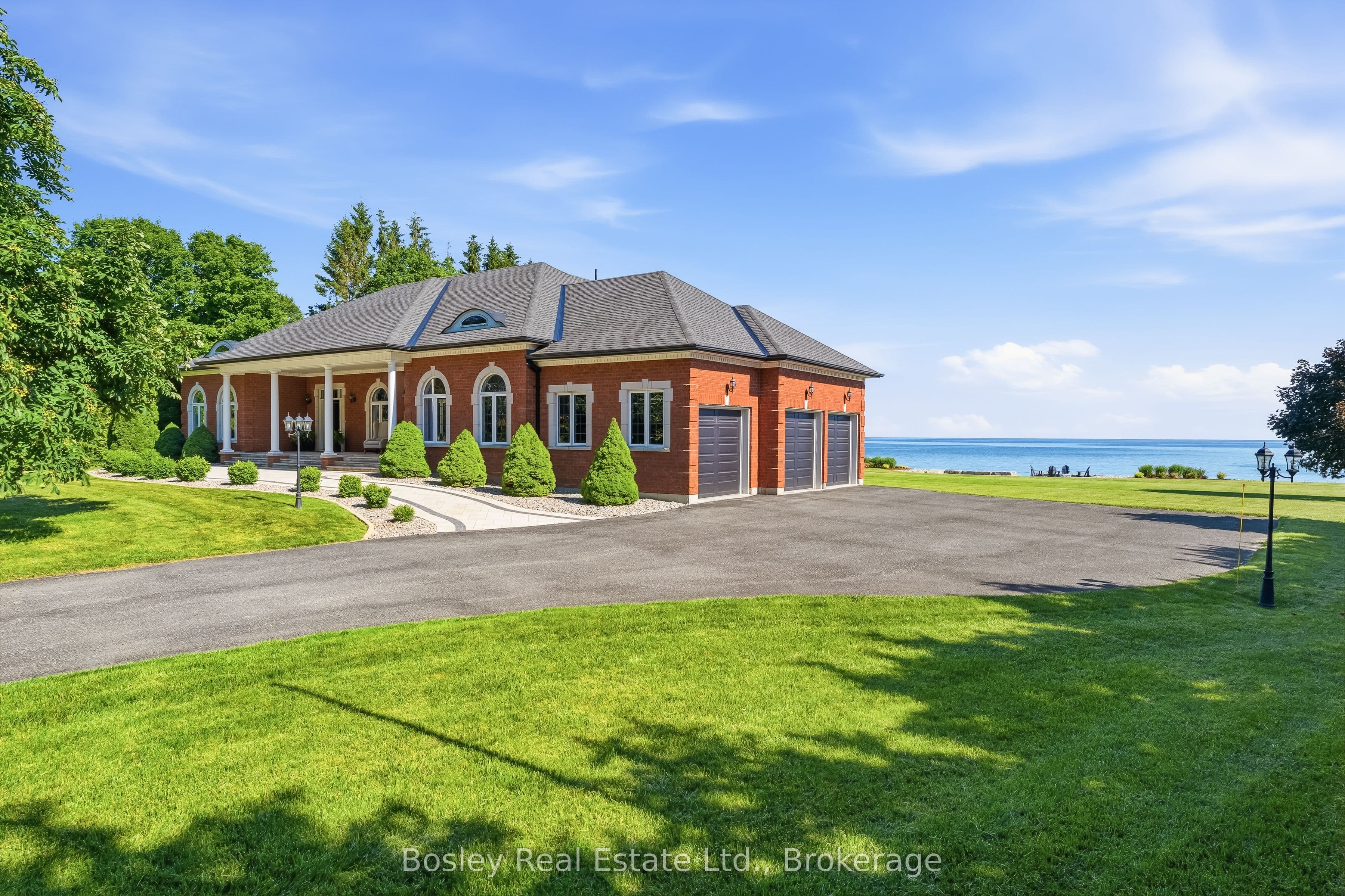 353 Lakeshore Road photo 1