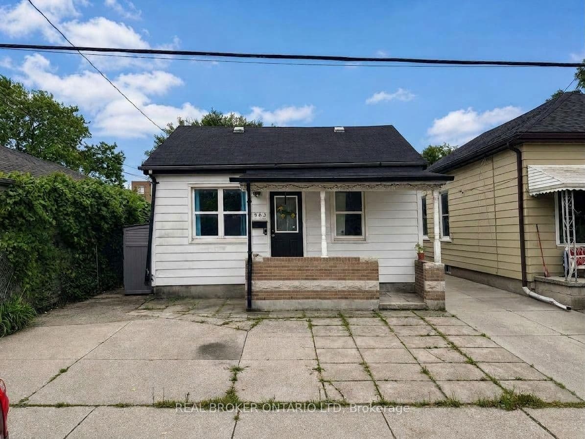 563 South Street photo 1