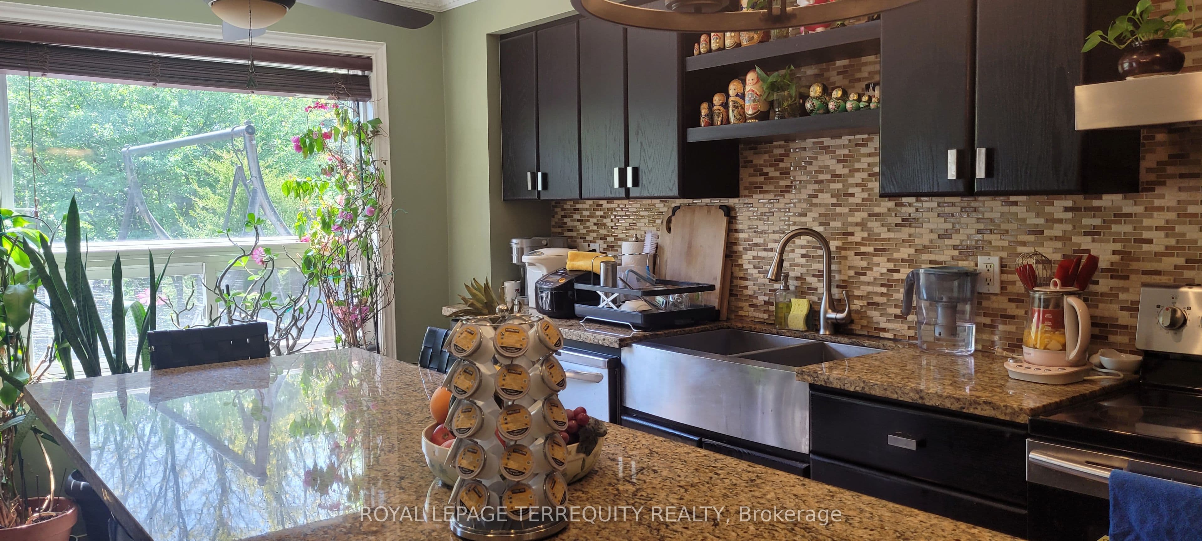 304 Charlton Avenue photo 1