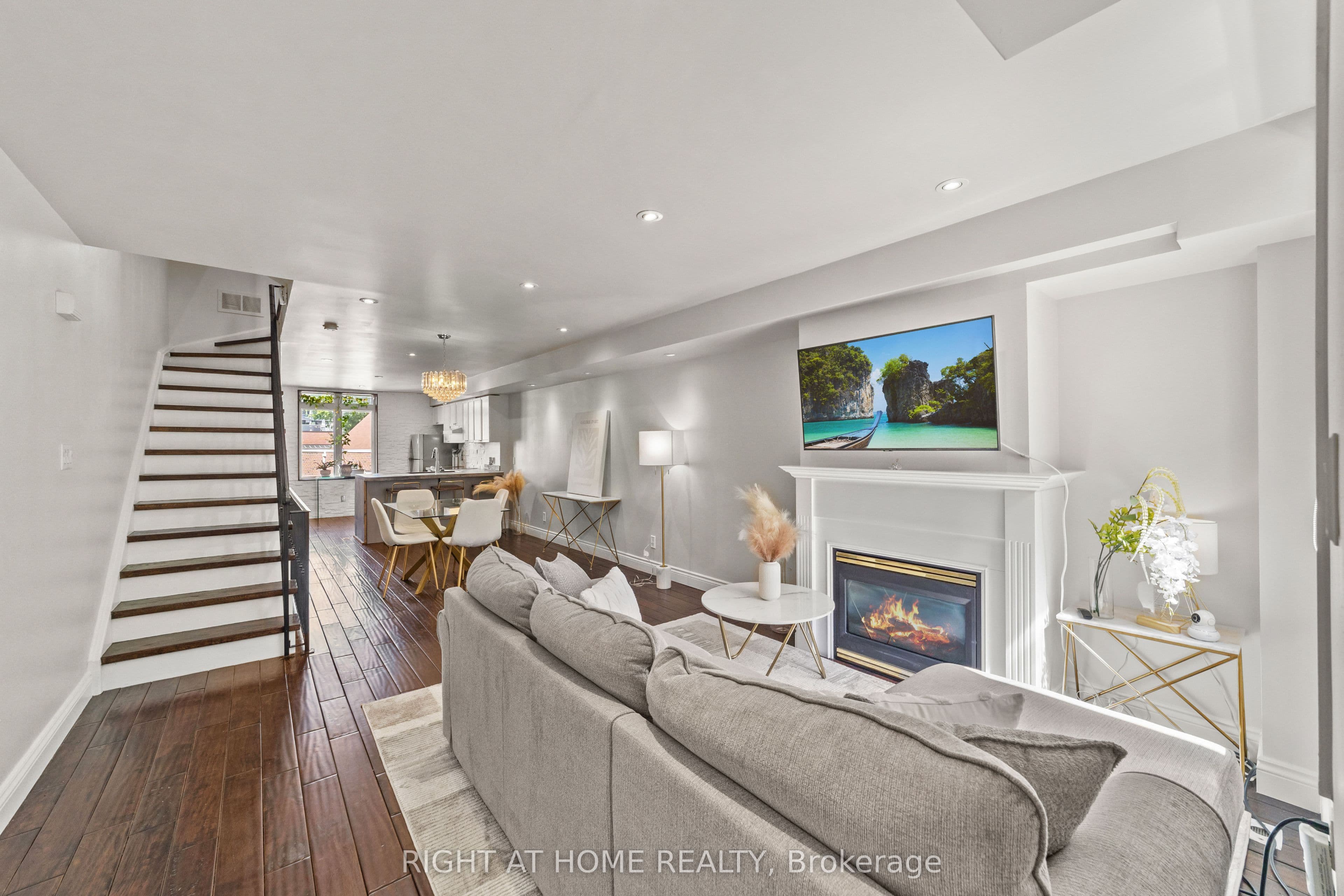 Unit 2608 12 Sudbury Street photo 1