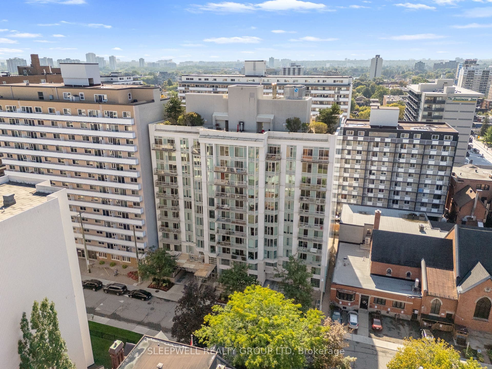 Unit 803 138 Somerset Street photo 1