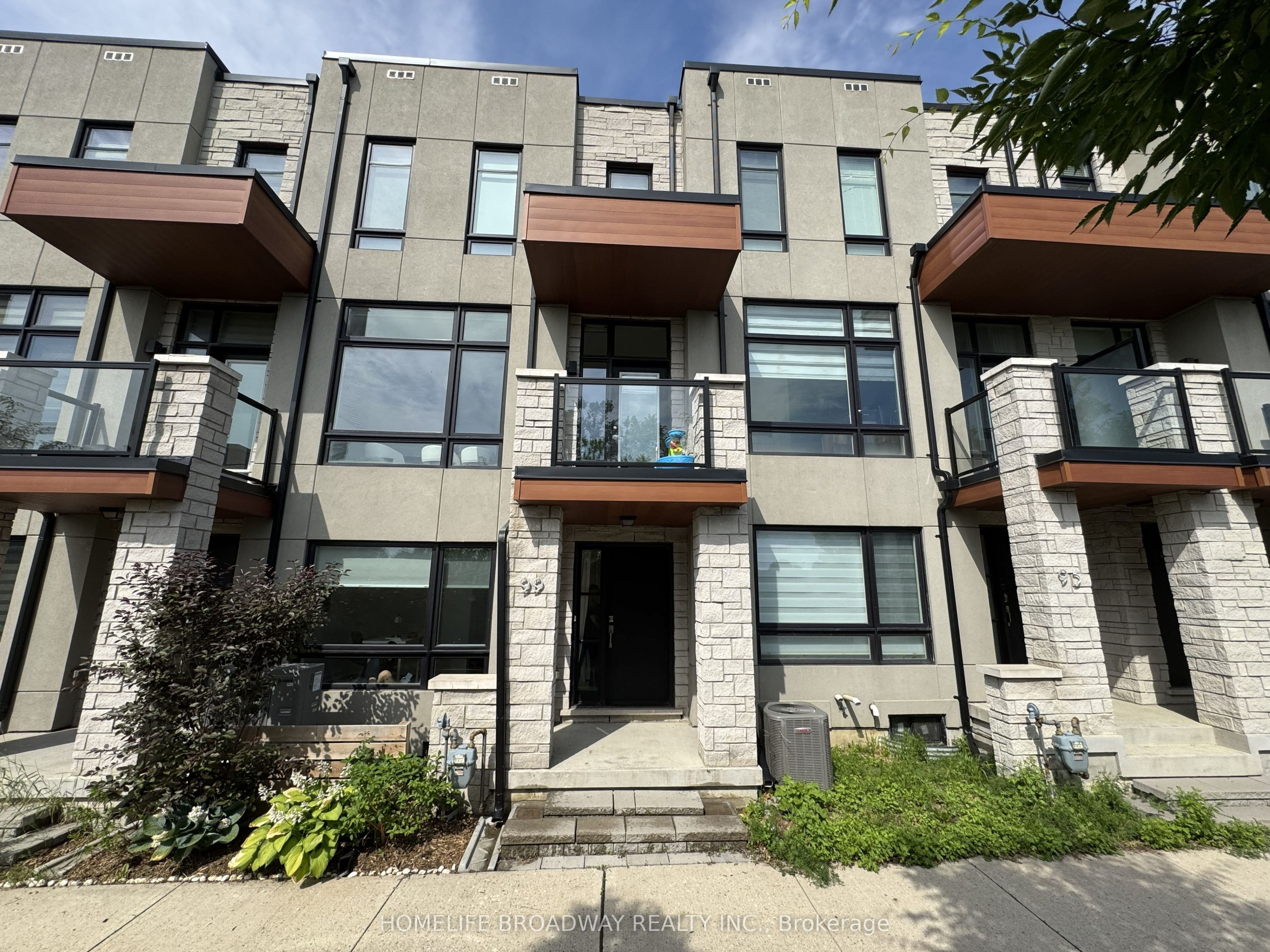 99 Carpaccio Avenue photo 1
