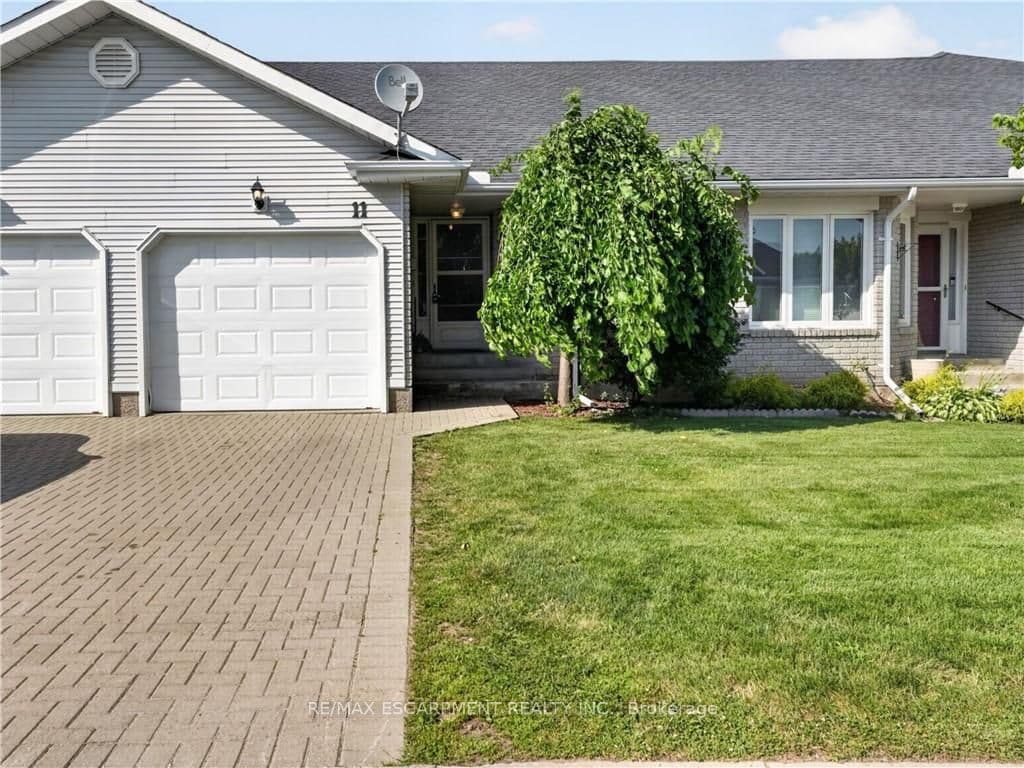 11 Garden Drive photo 1